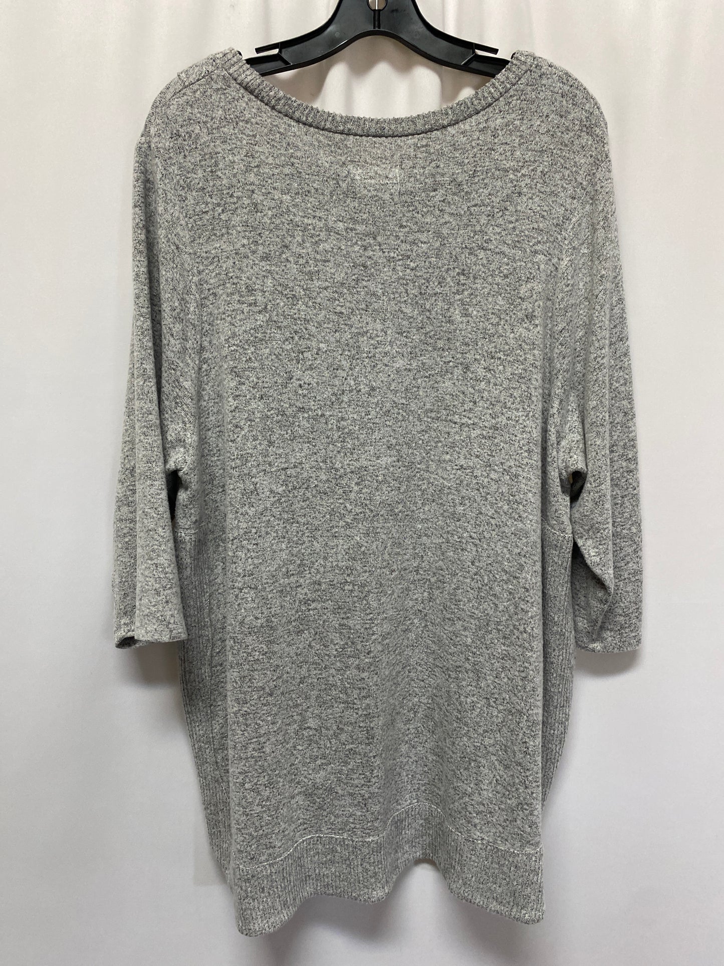 Top 3/4 Sleeve By Clothes Mentor In Grey, Size: 1x