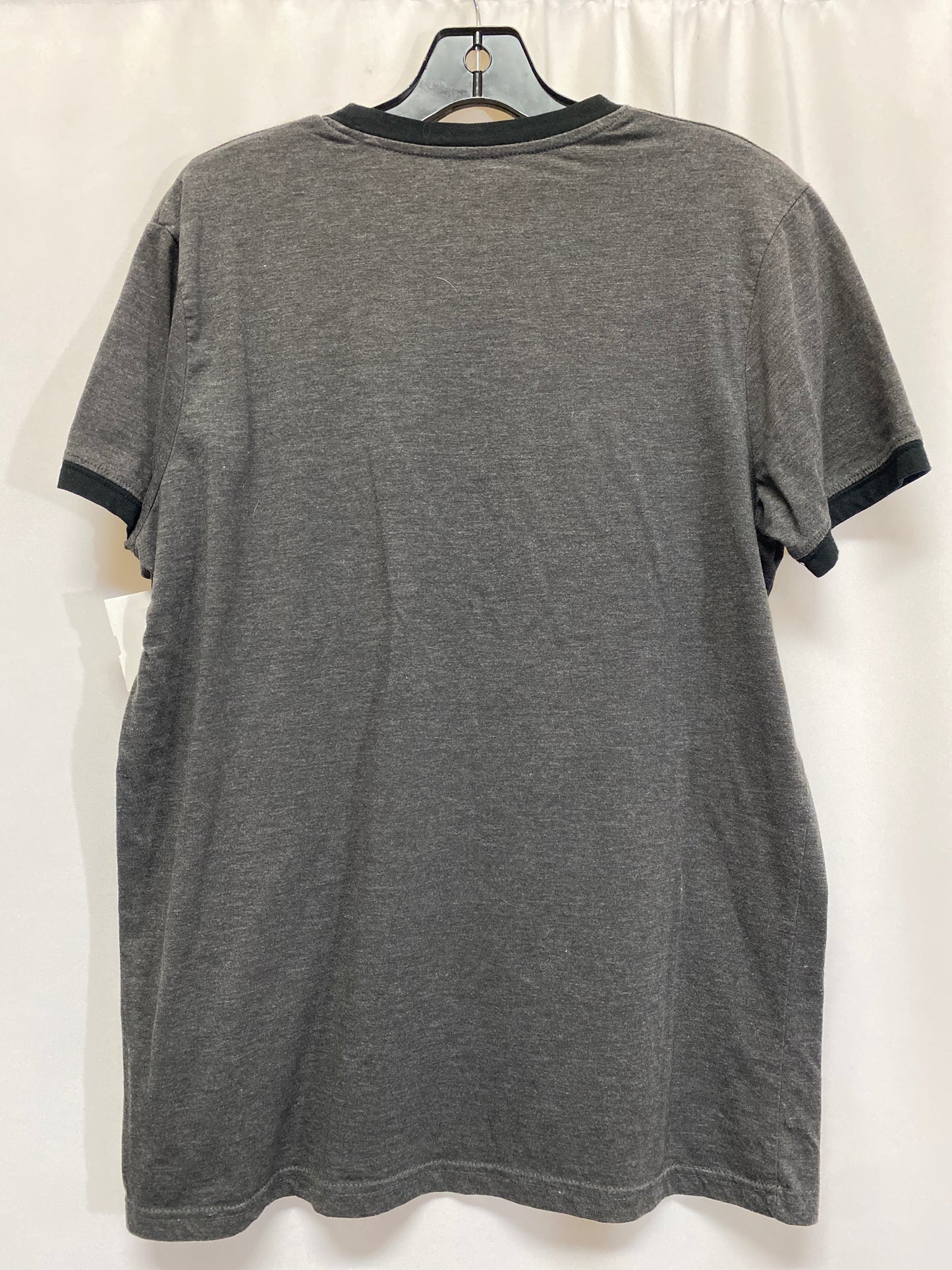 Top Short Sleeve By Clothes Mentor In Grey, Size: L