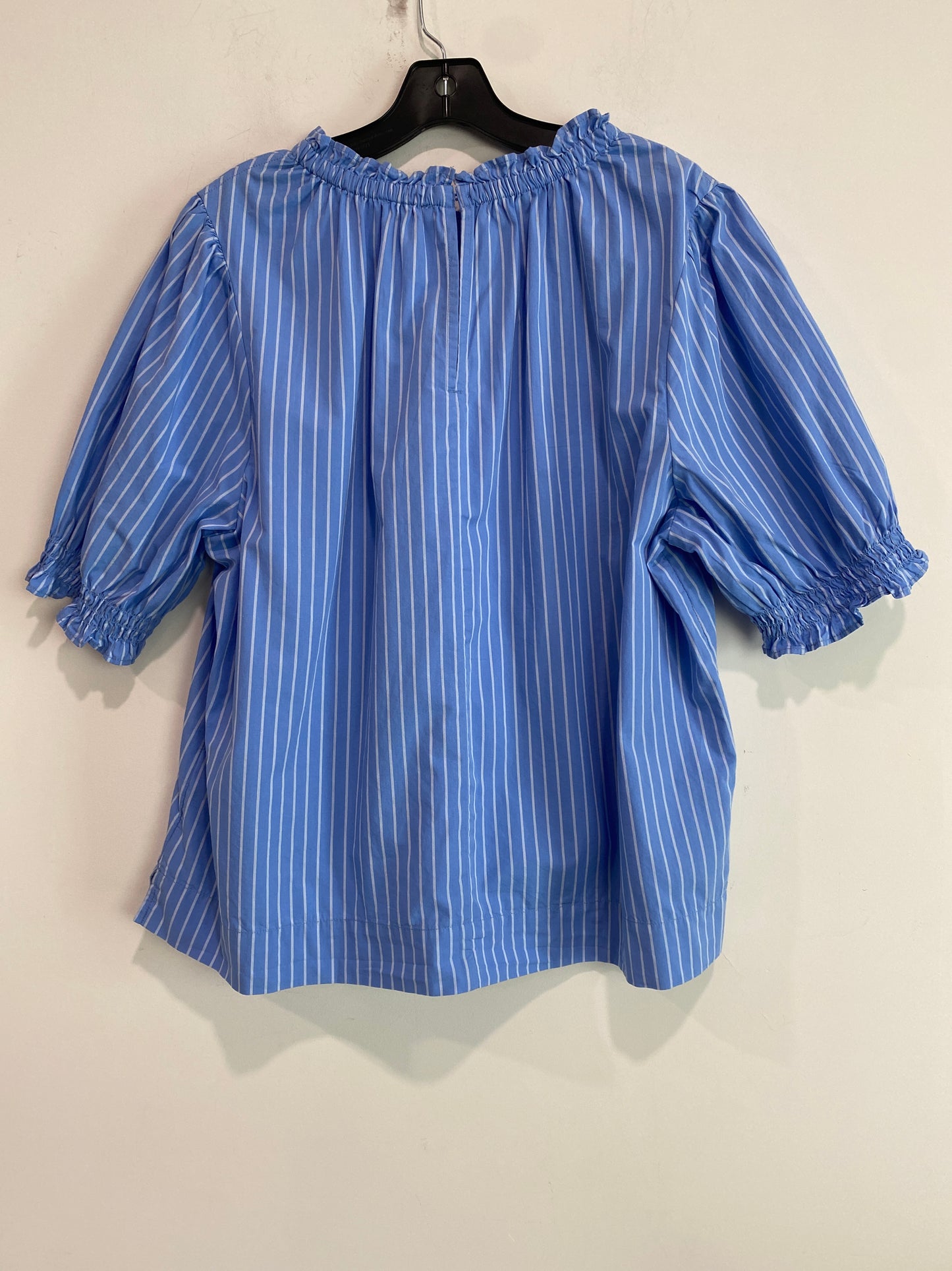 Top Short Sleeve By Free Assembly In Blue, Size: Xl