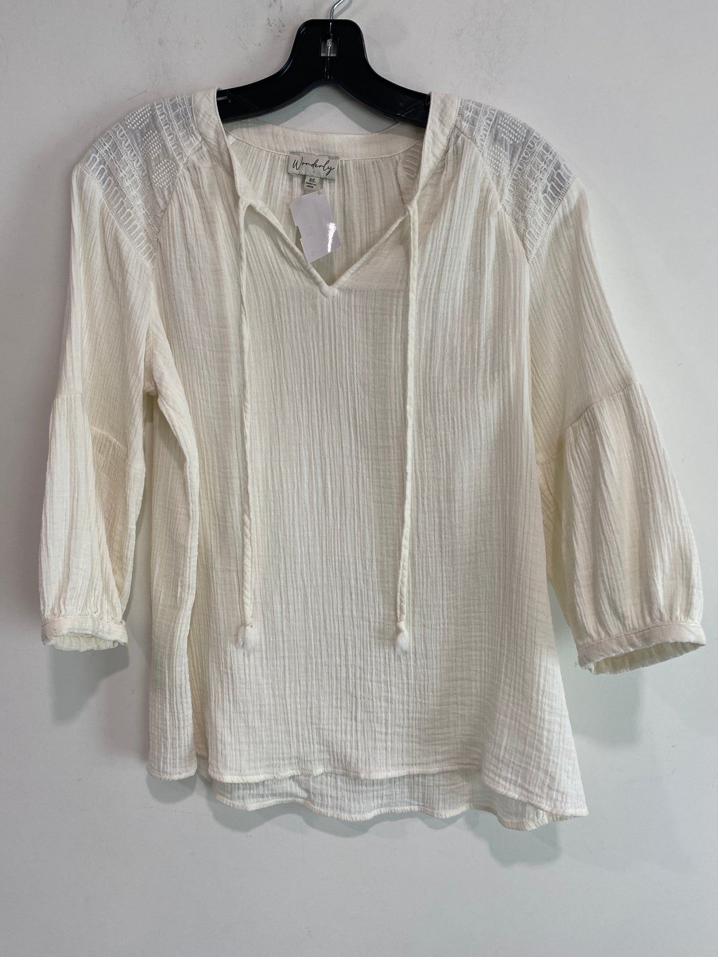 Top 3/4 Sleeve By Wonderly In Cream, Size: Xs