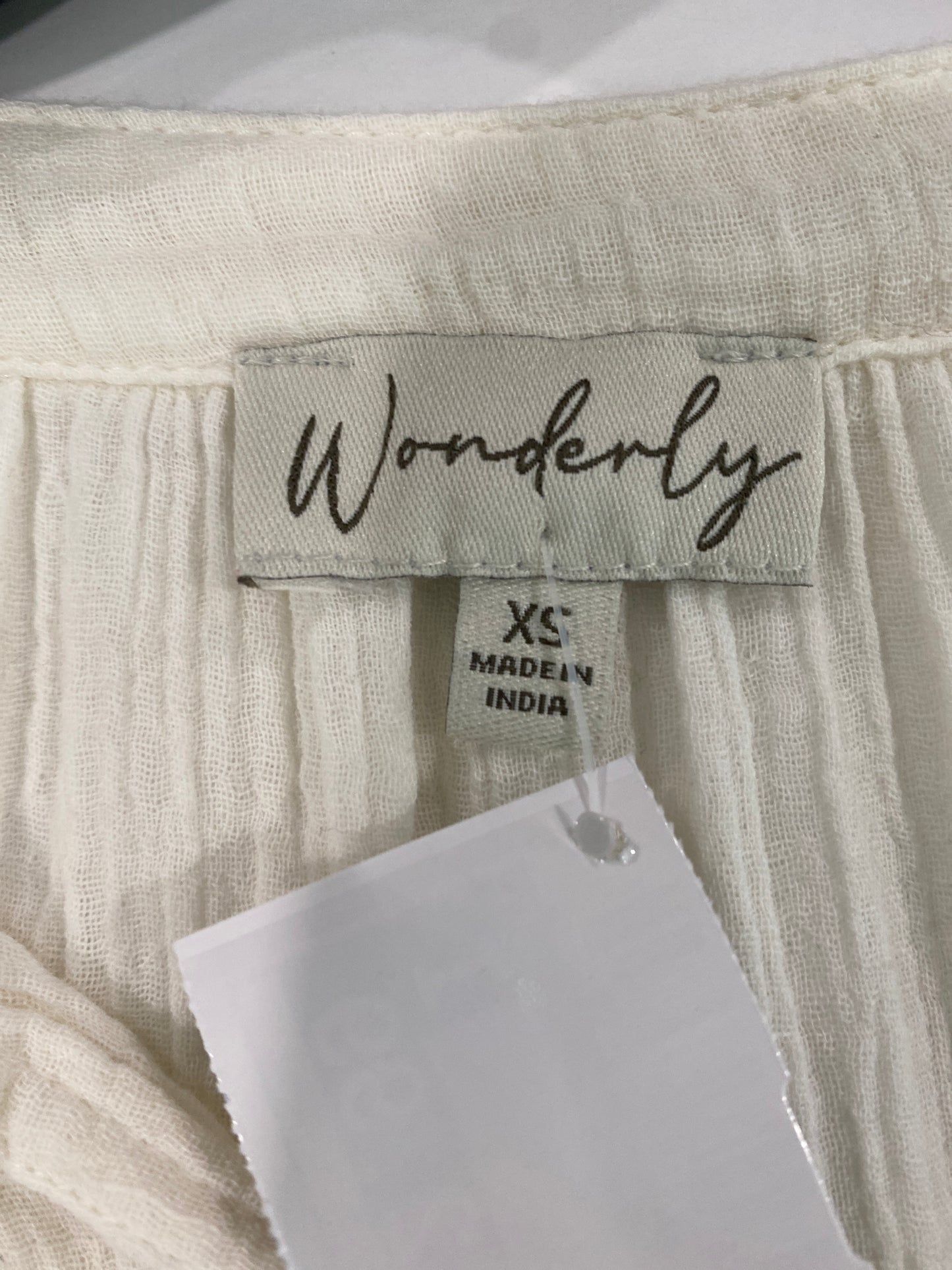 Top 3/4 Sleeve By Wonderly In Cream, Size: Xs