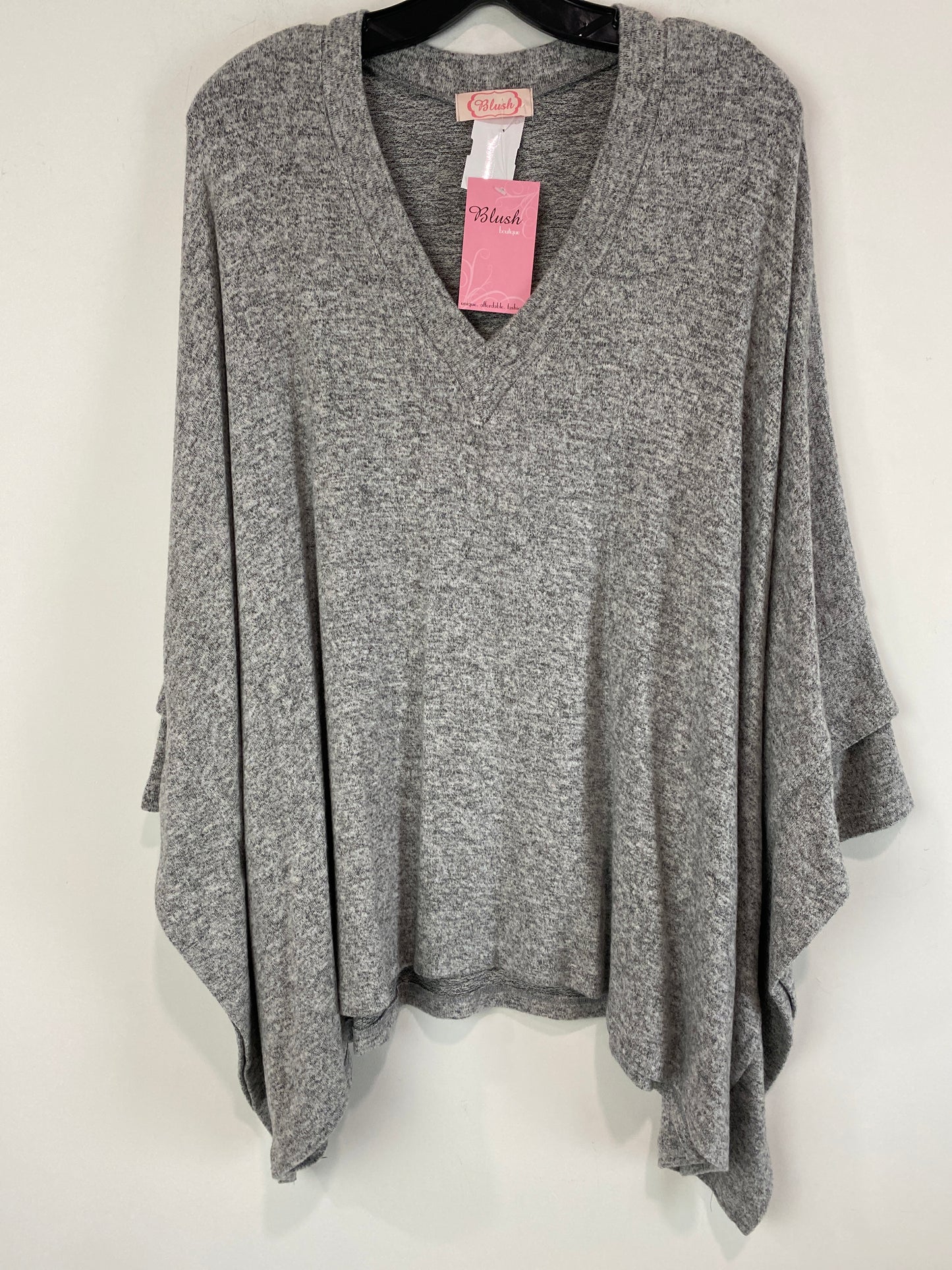 Top 3/4 Sleeve By Blush In Grey, Size: S