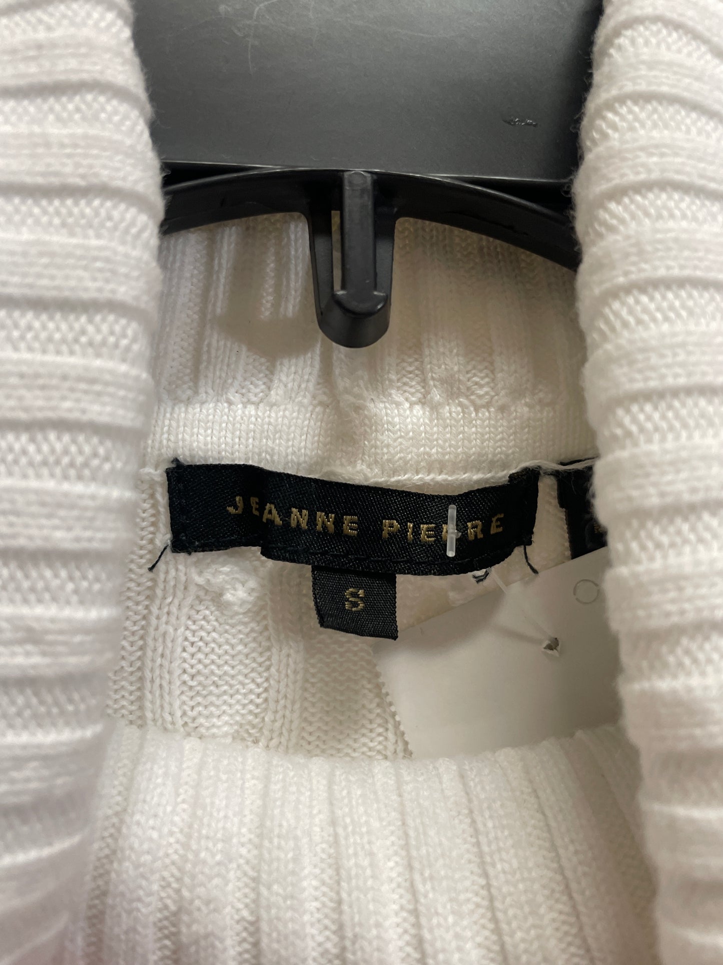 Sweater By Jeanne Pierre In White, Size: S