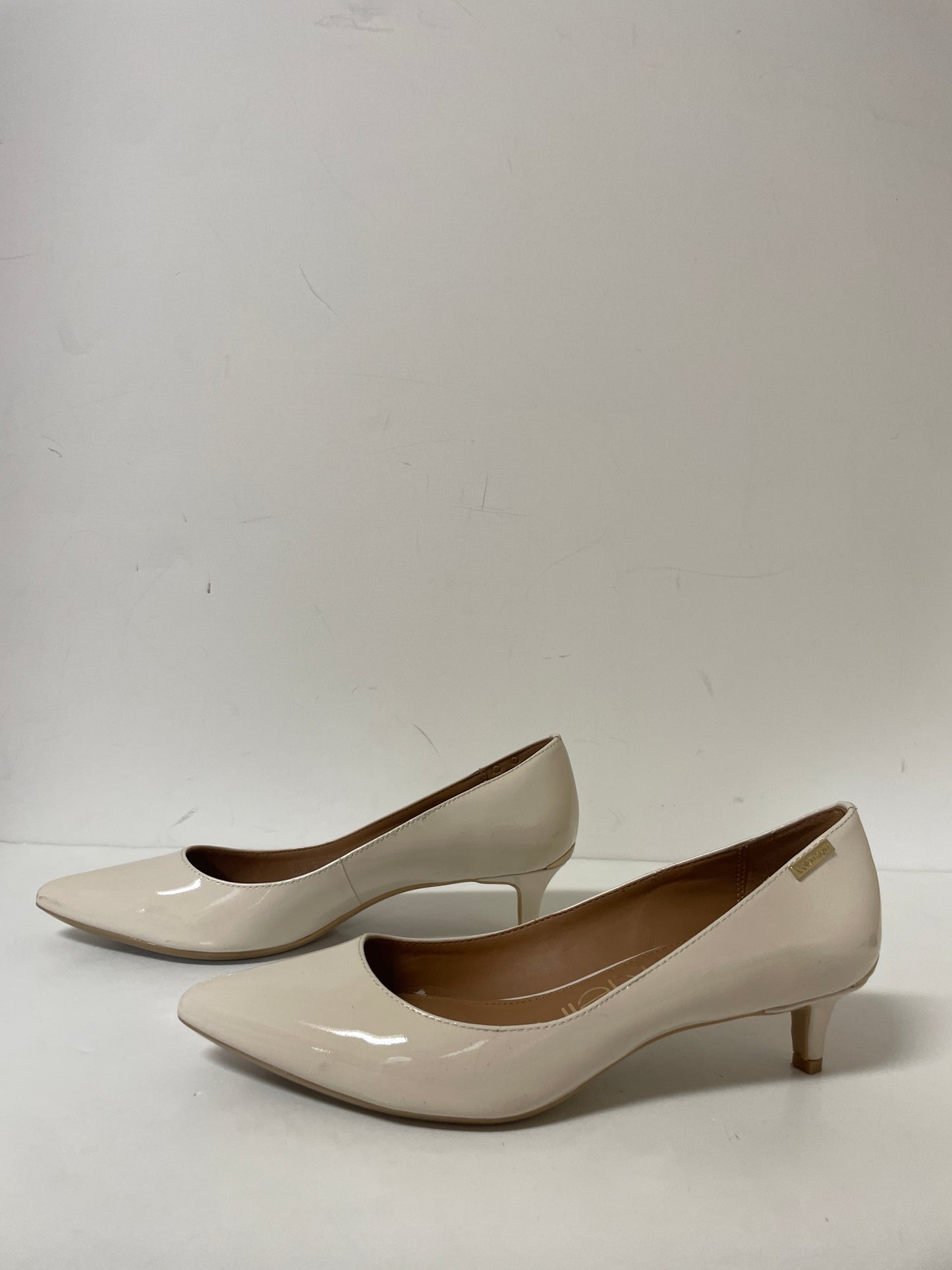 Shoes Heels Kitten By Calvin Klein In Cream, Size: 9