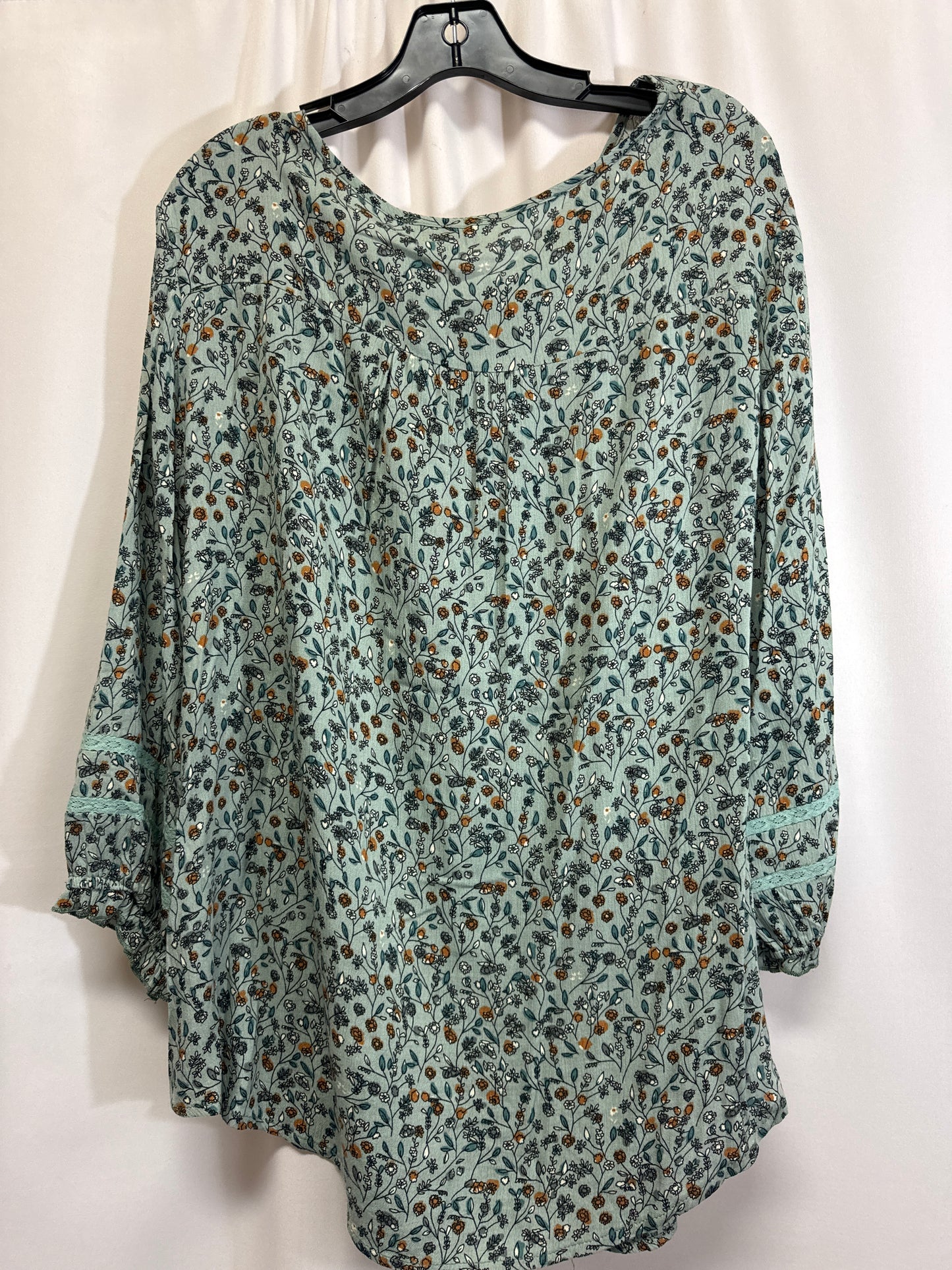 Top Long Sleeve By Suzanne Betro In Green, Size: Xl