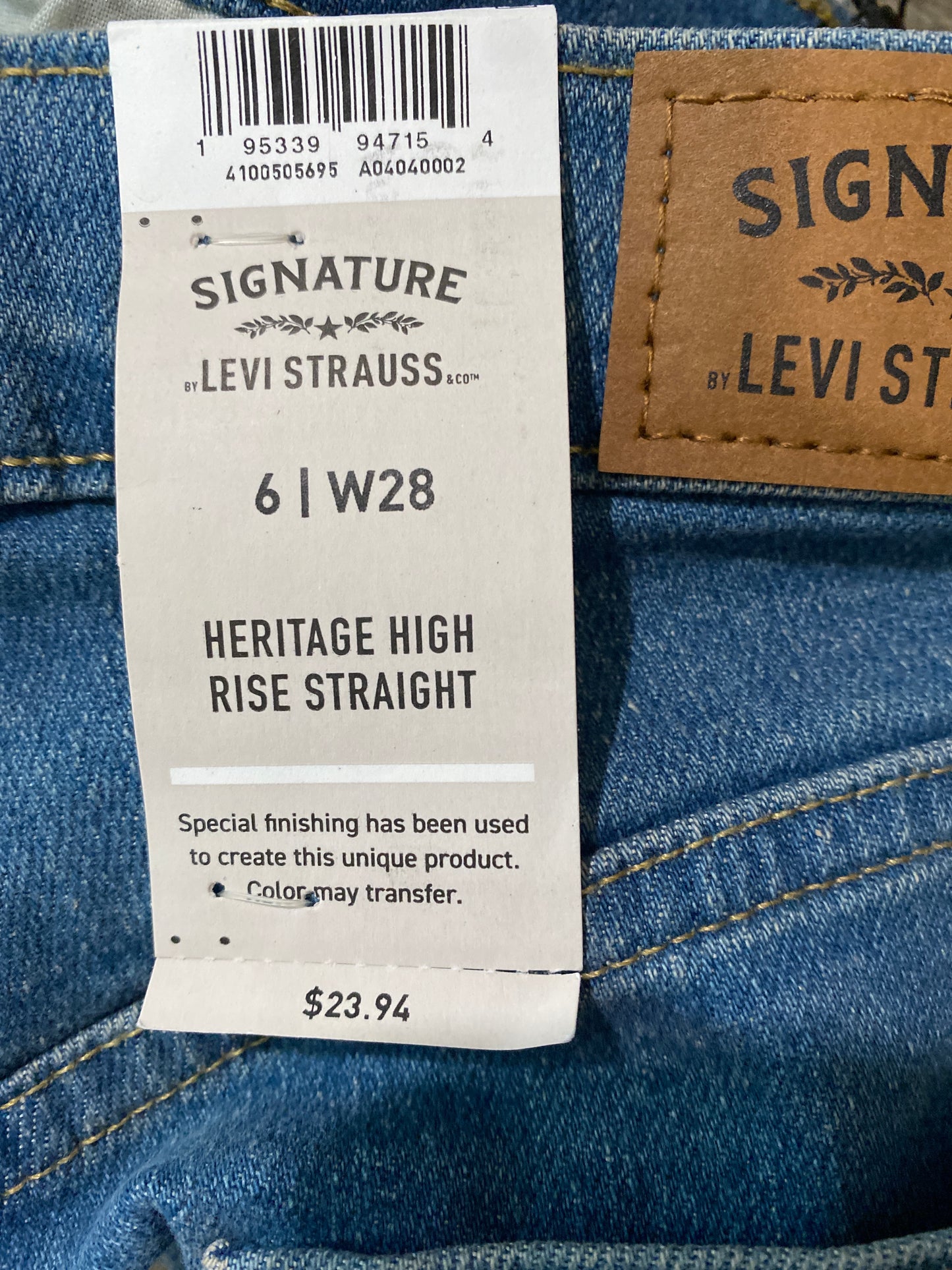 Jeans Straight By Levis In Blue Denim, Size: 6