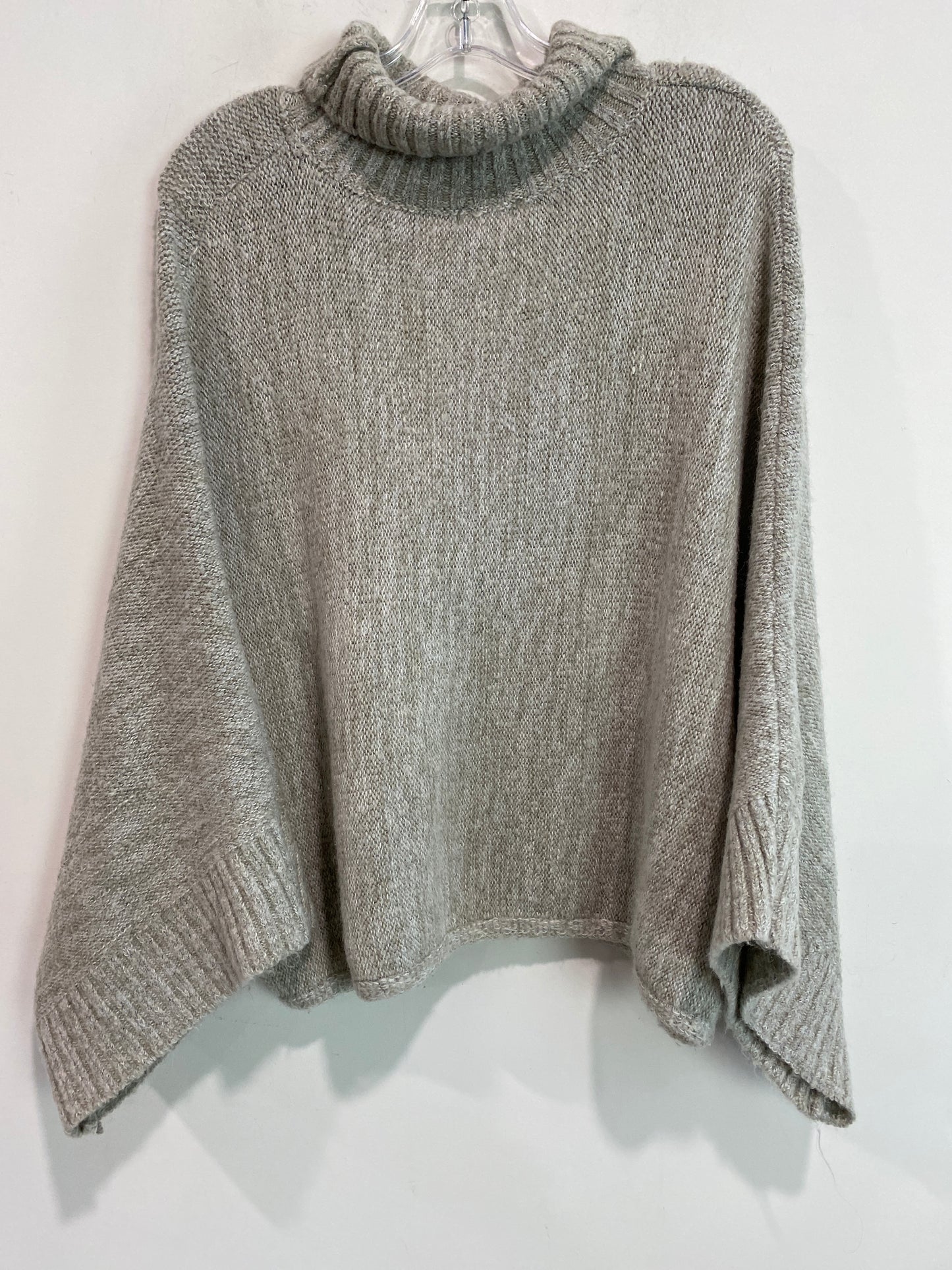 Sweater By Umgee In Grey, Size: L