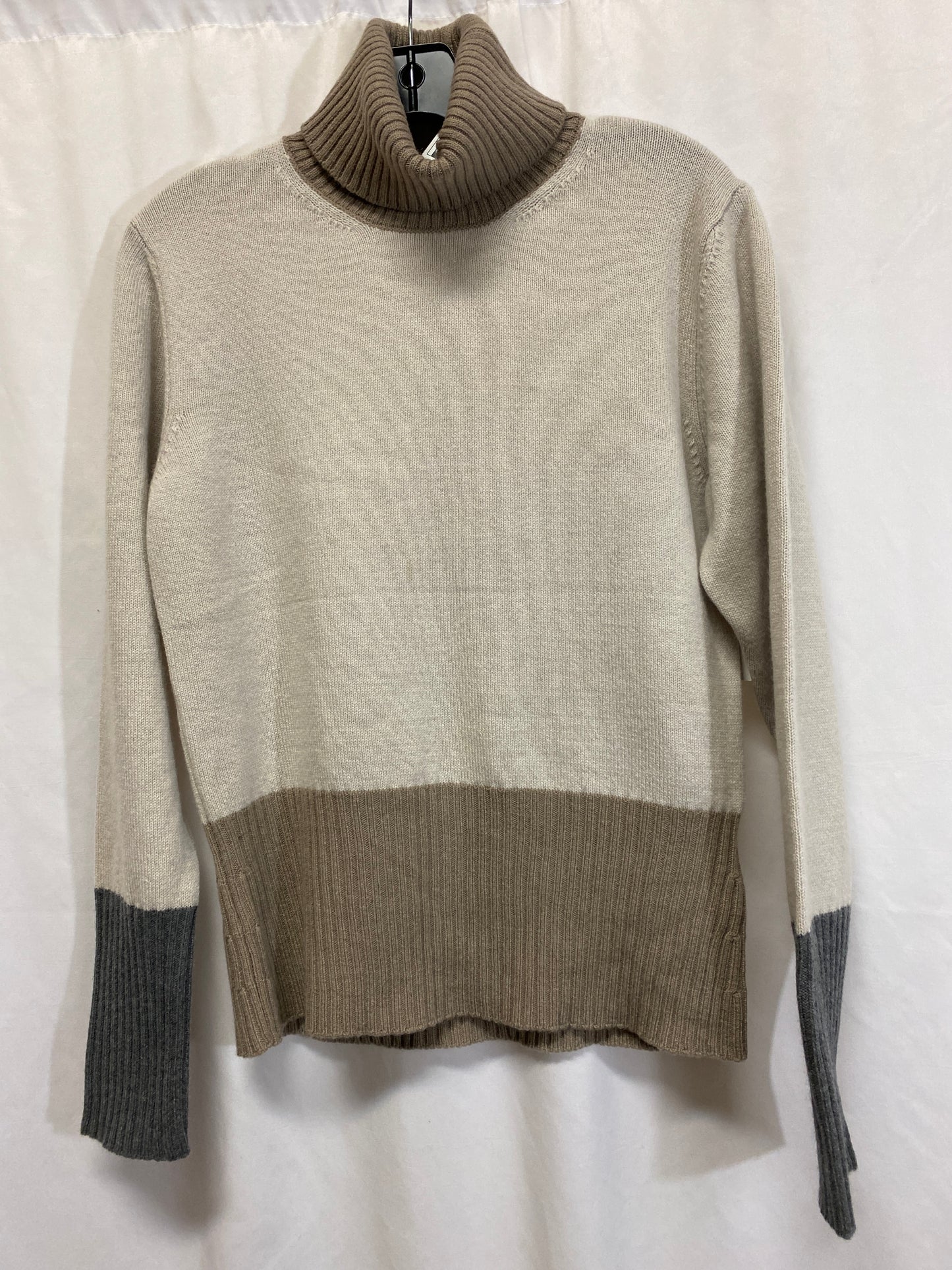 Sweater By Clothes Mentor In Beige, Size: L