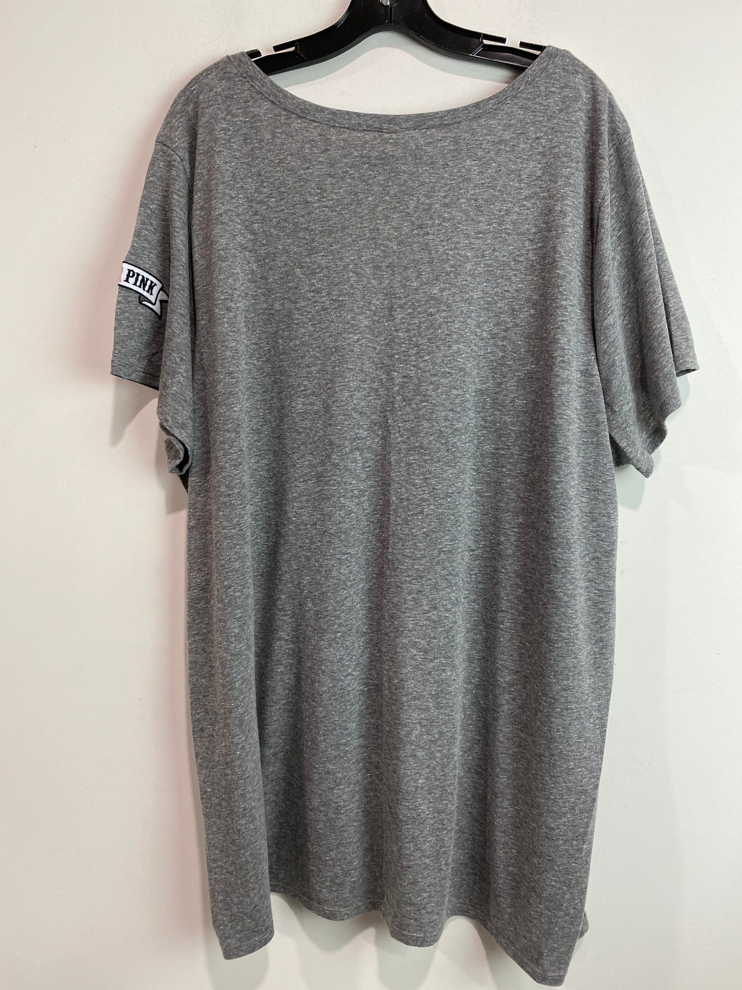 Top Short Sleeve By Torrid In Grey, Size: 4x