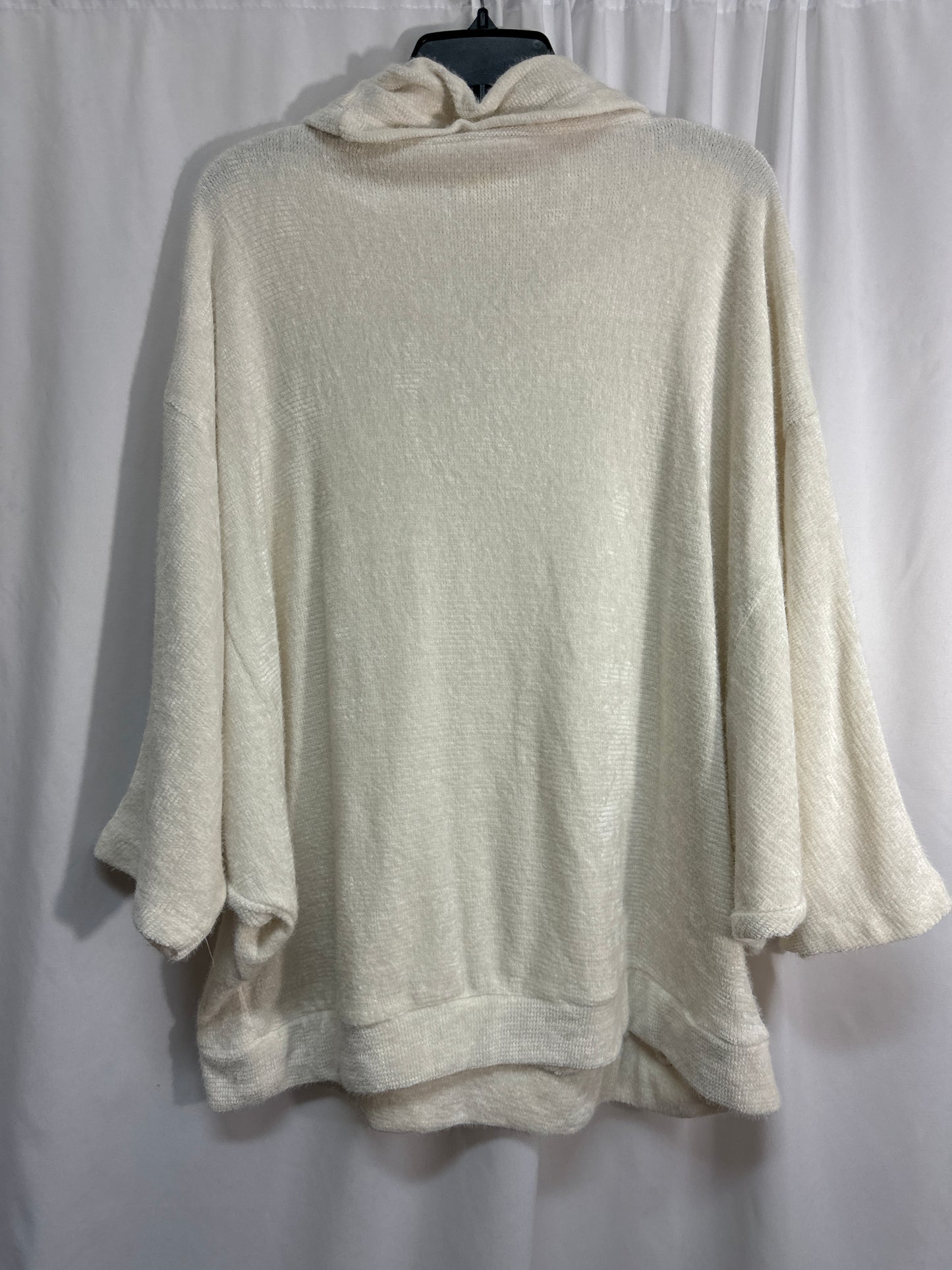 Sweater By Lane Bryant In White, Size: 1x