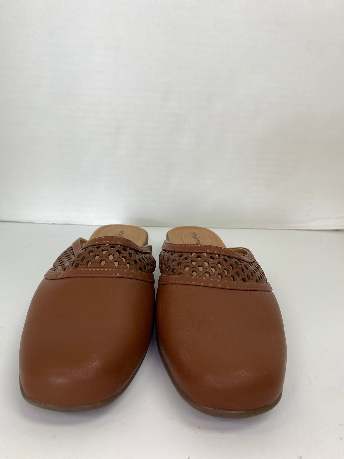 Shoes Flats By Comfortview In Brown, Size: 8