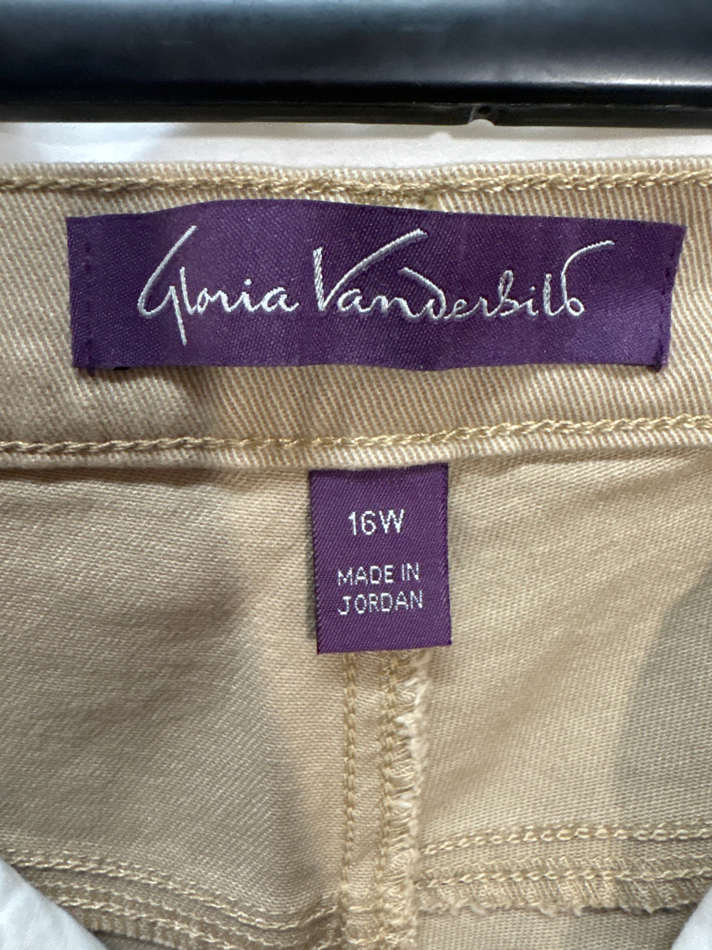 Jeans Straight By Gloria Vanderbilt In Beige, Size: 16