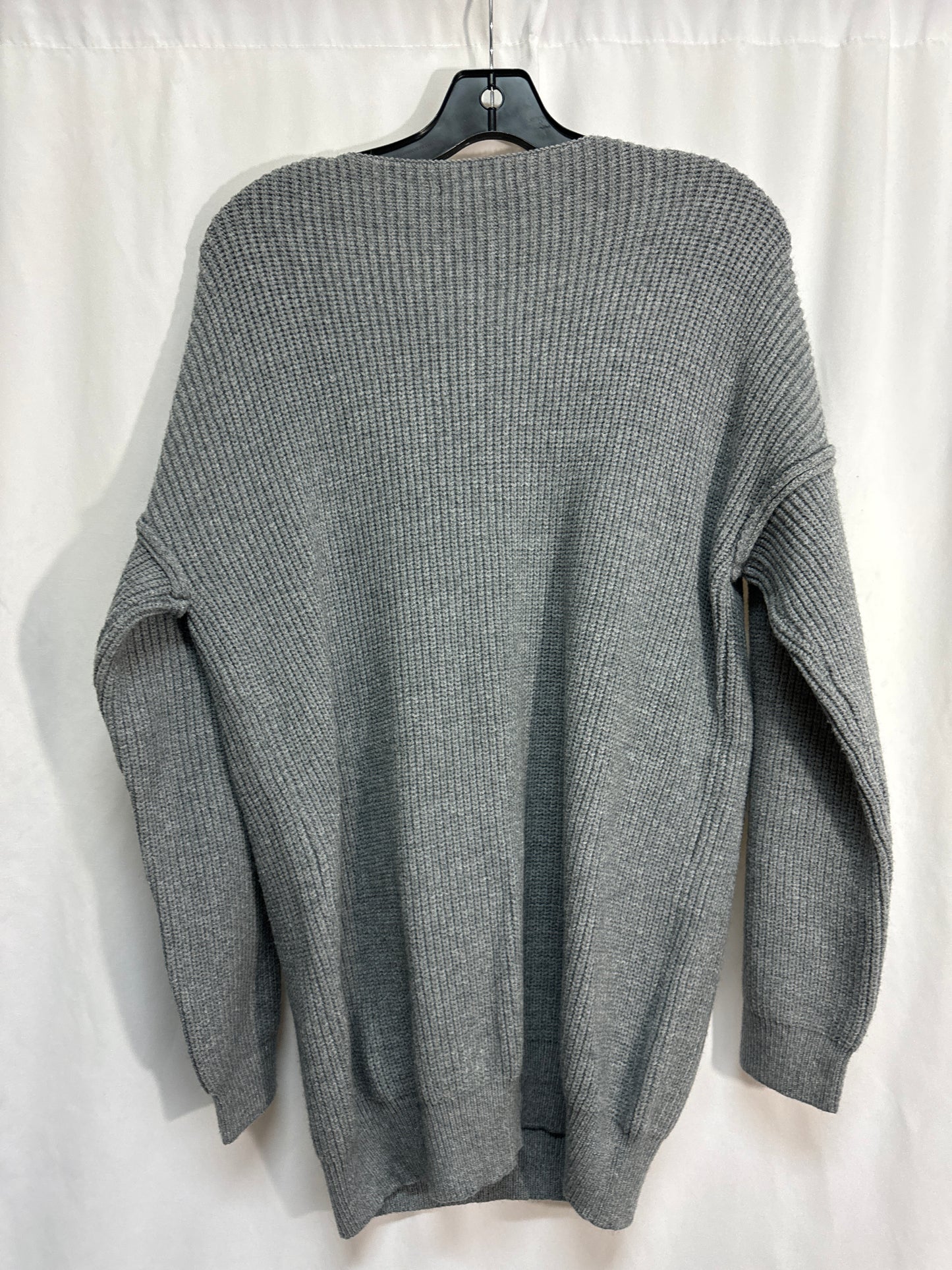 Sweater By Clothes Mentor In Grey, Size: L