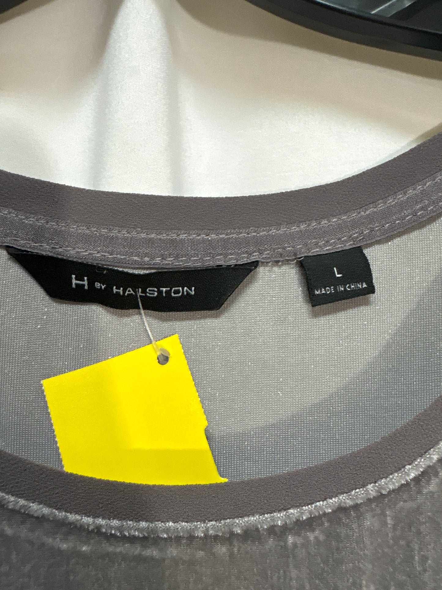 Top Long Sleeve By Halston In Grey, Size: L