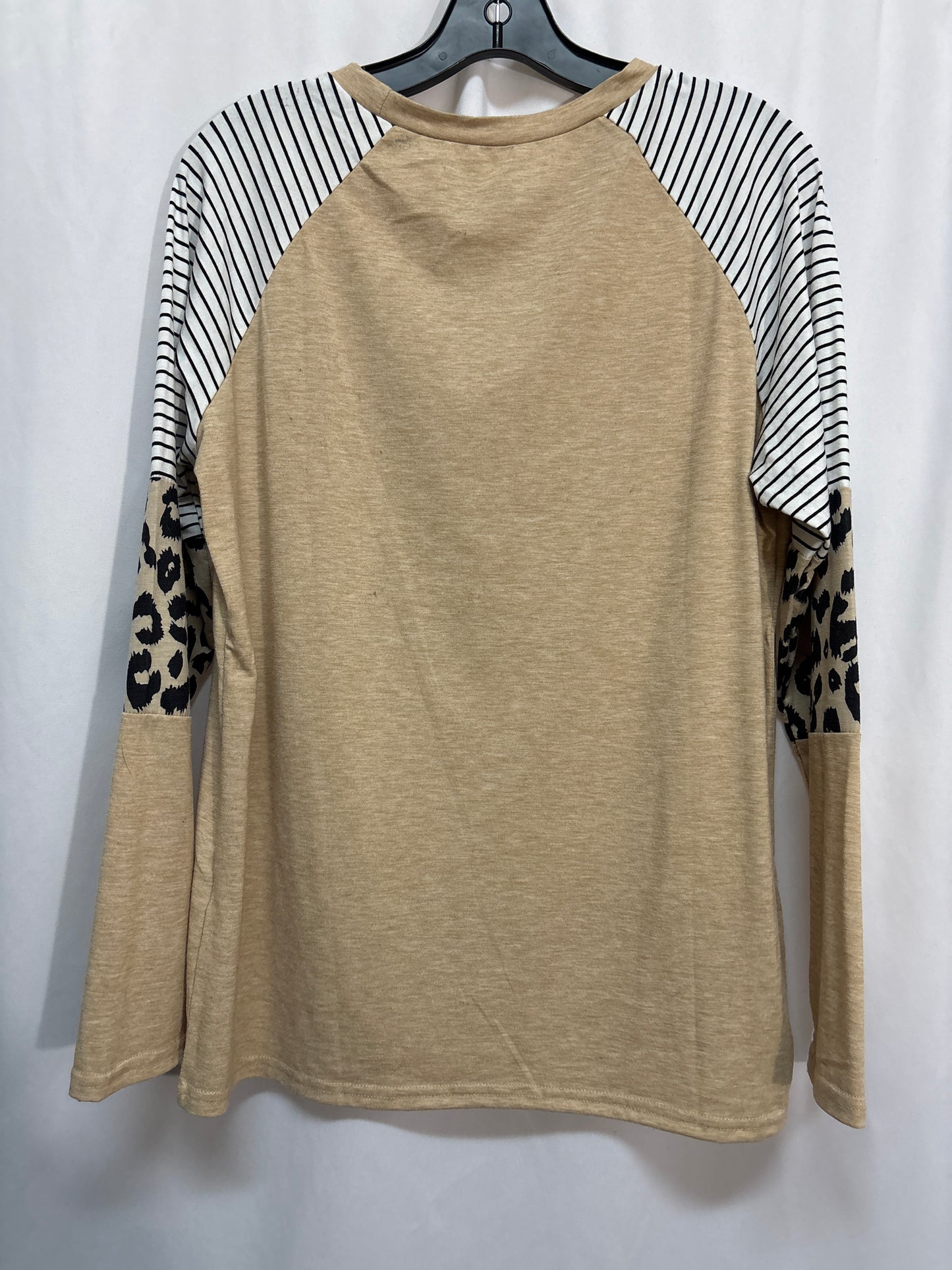 Top Long Sleeve By Clothes Mentor In Beige, Size: L