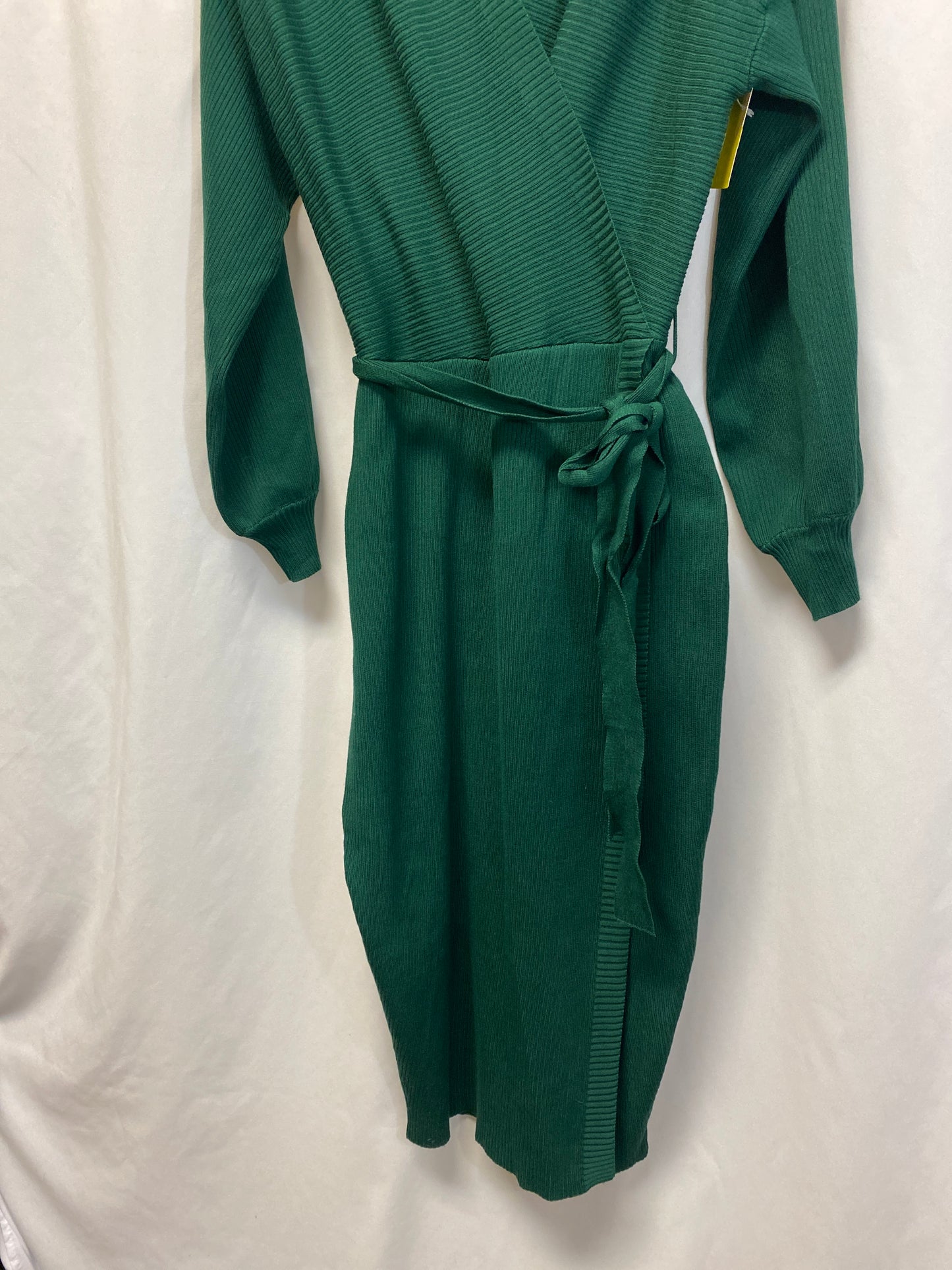 Dress Sweater By Clothes Mentor In Green, Size: L