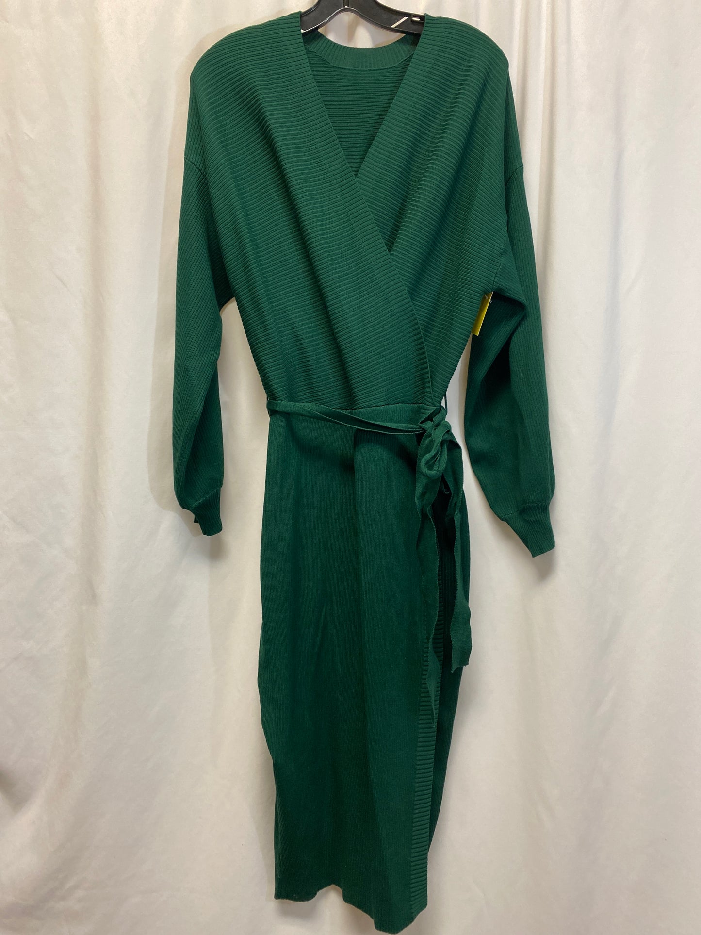 Dress Sweater By Clothes Mentor In Green, Size: L