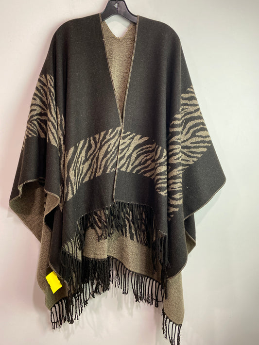 Shawl By Clothes Mentor In Black, Size: Osfm