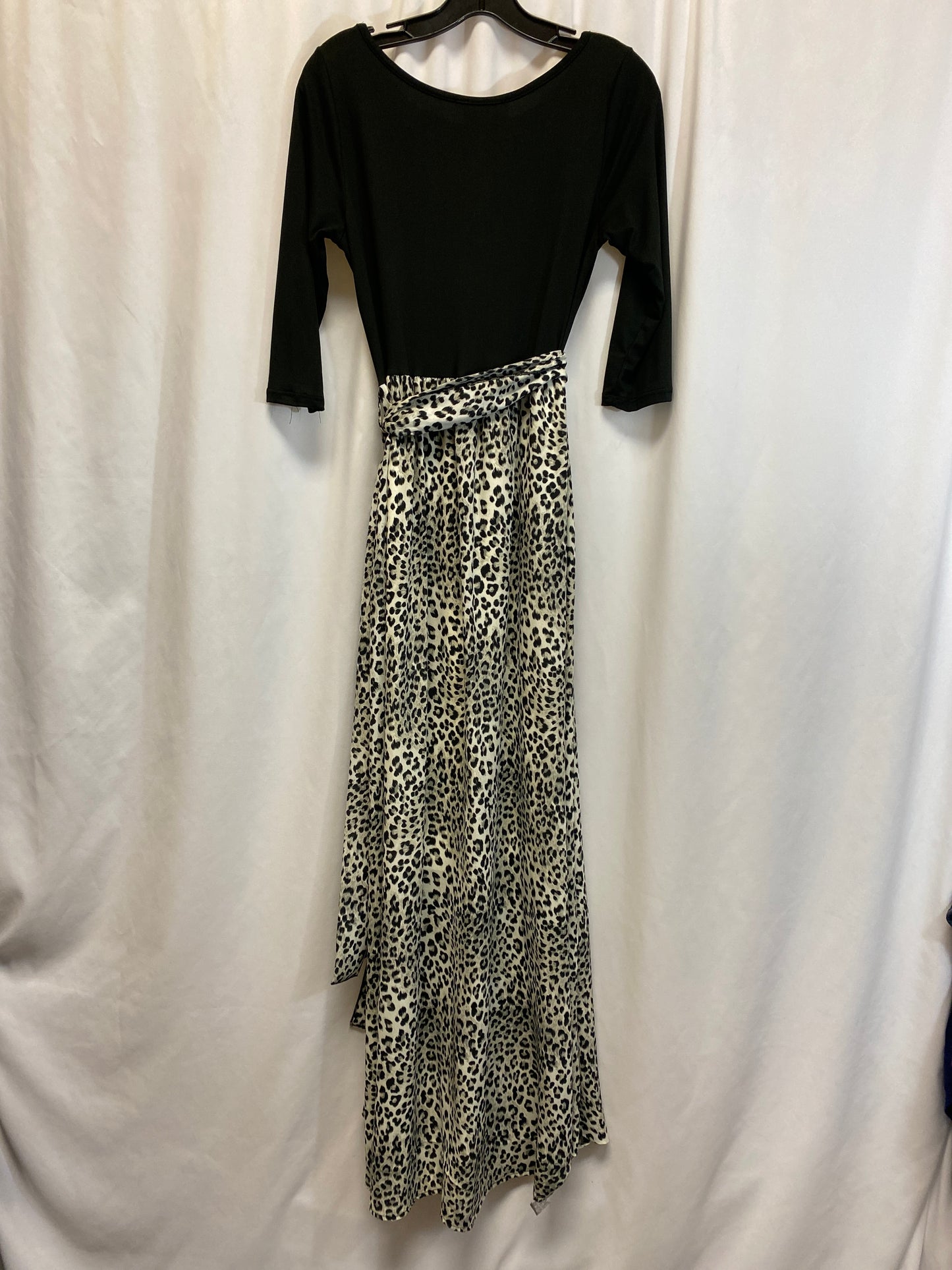 Dress Casual Maxi By Clothes Mentor In Animal Print, Size: S