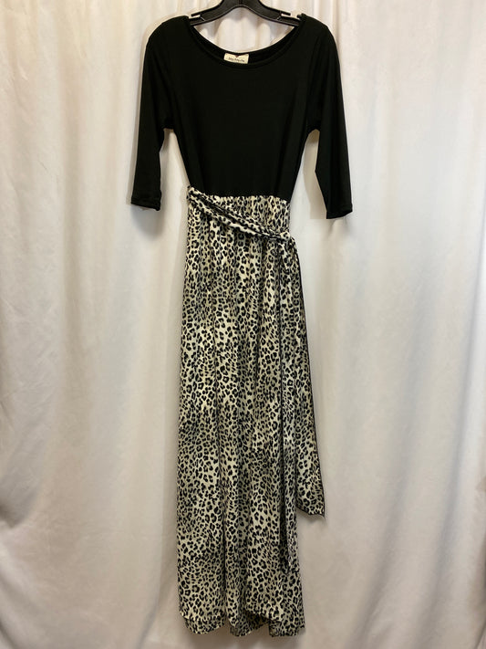 Dress Casual Maxi By Clothes Mentor In Animal Print, Size: S