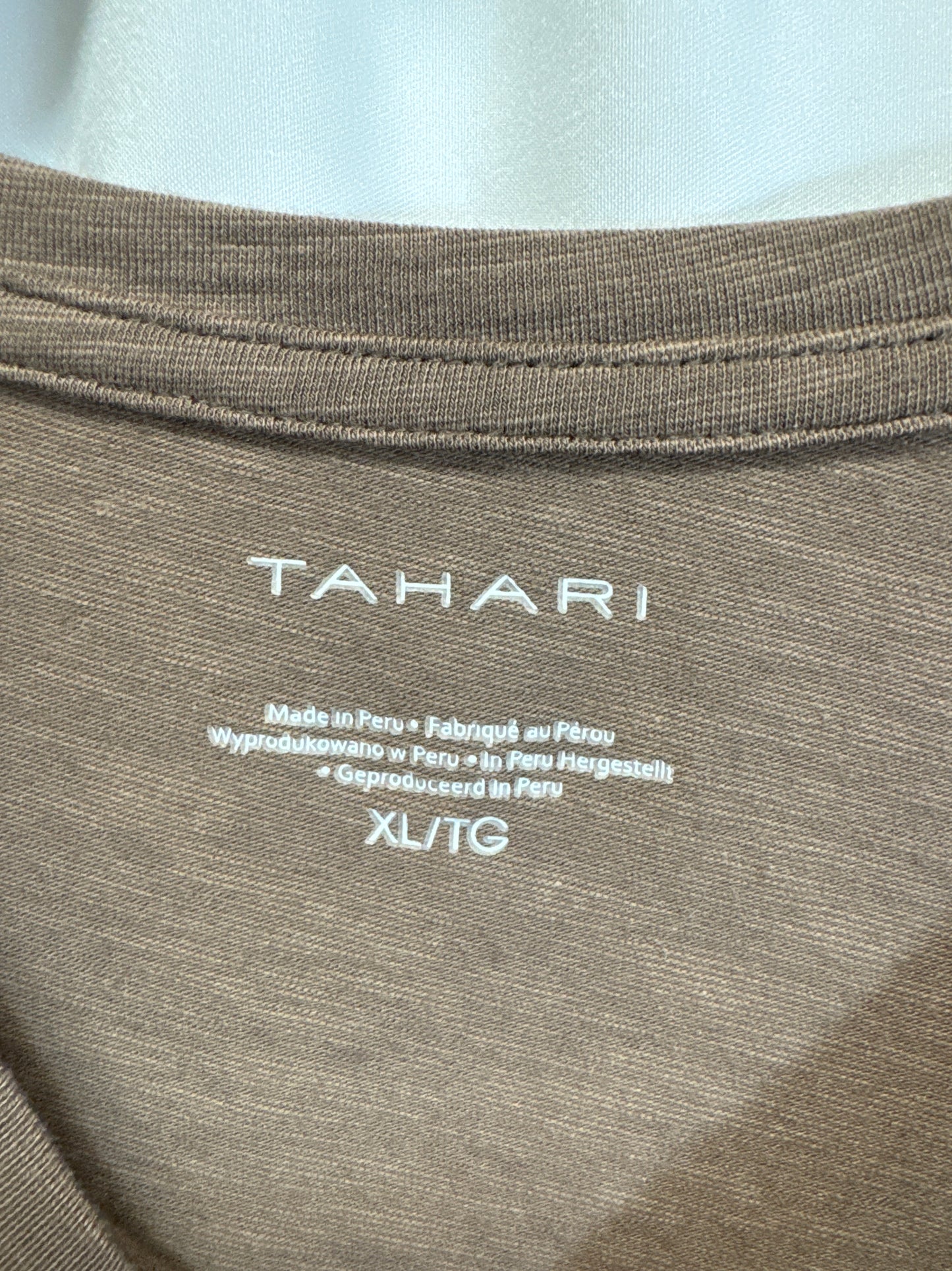 Top Long Sleeve By Tahari By Arthur Levine In Brown, Size: Xl