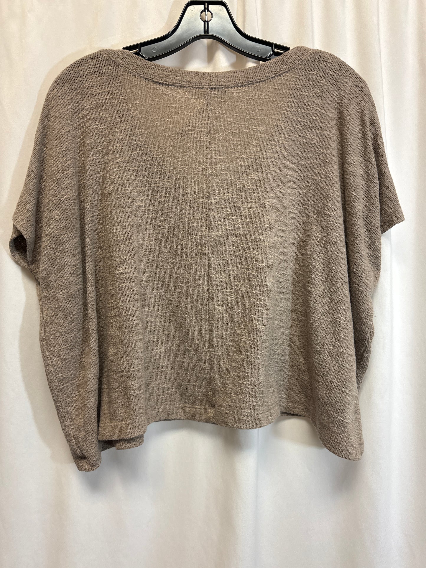 Top Short Sleeve By Zenana Outfitters In Brown, Size: Xl