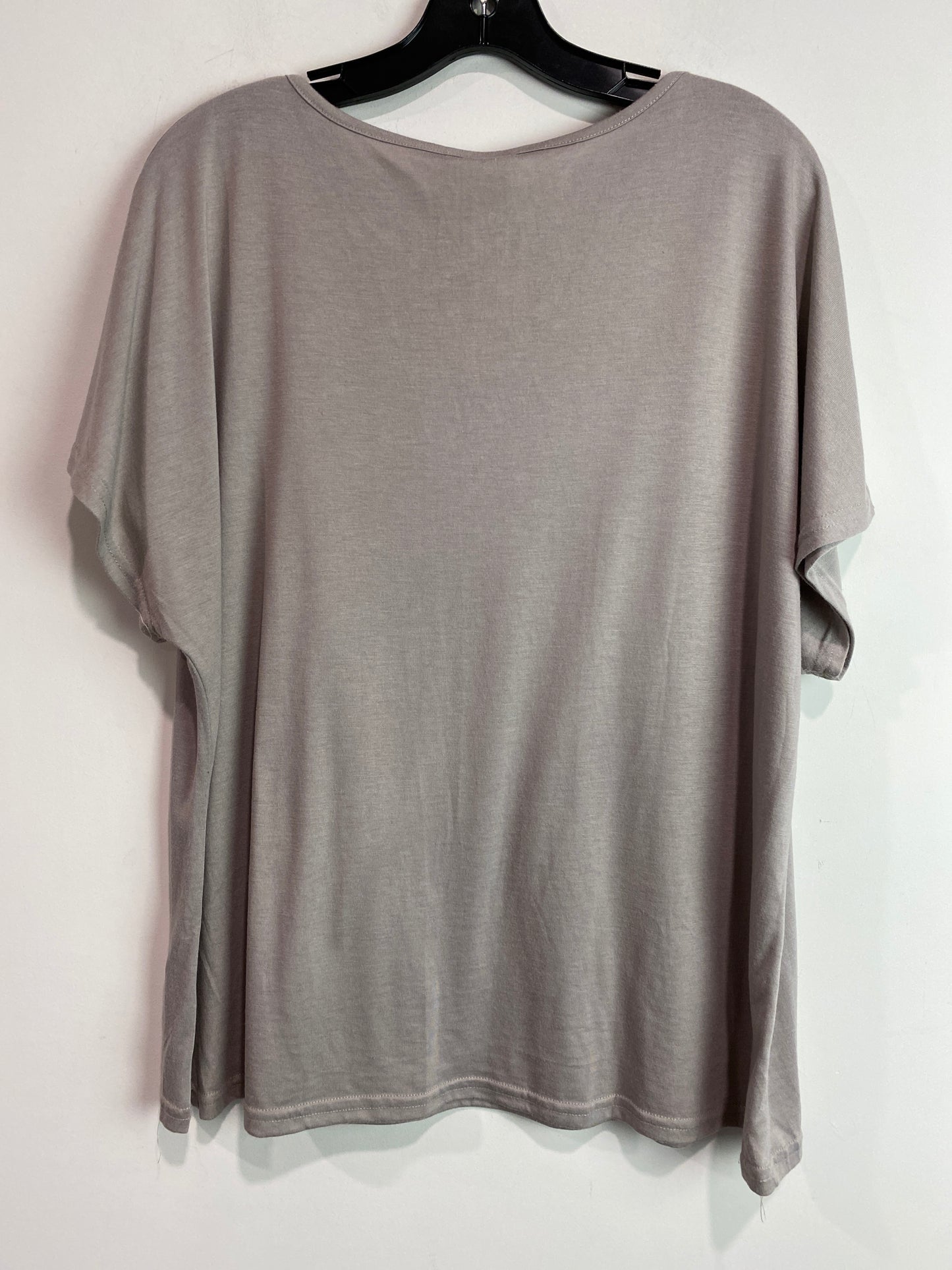 Top Short Sleeve By Clothes Mentor In Grey, Size: Xl