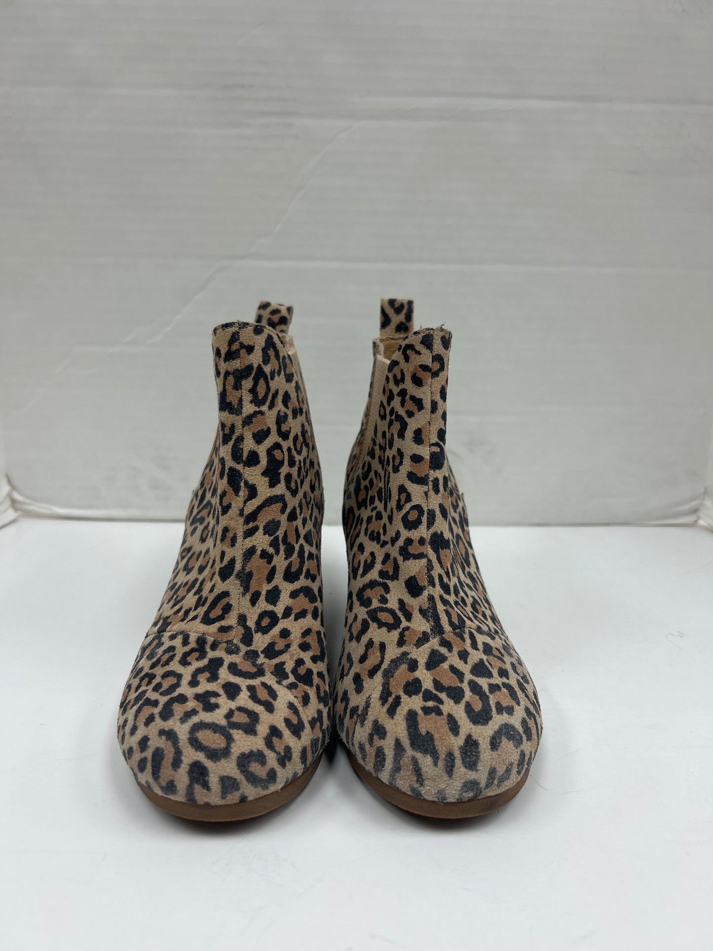 Boots Ankle Flats By Toms In Animal Print, Size: 8.5