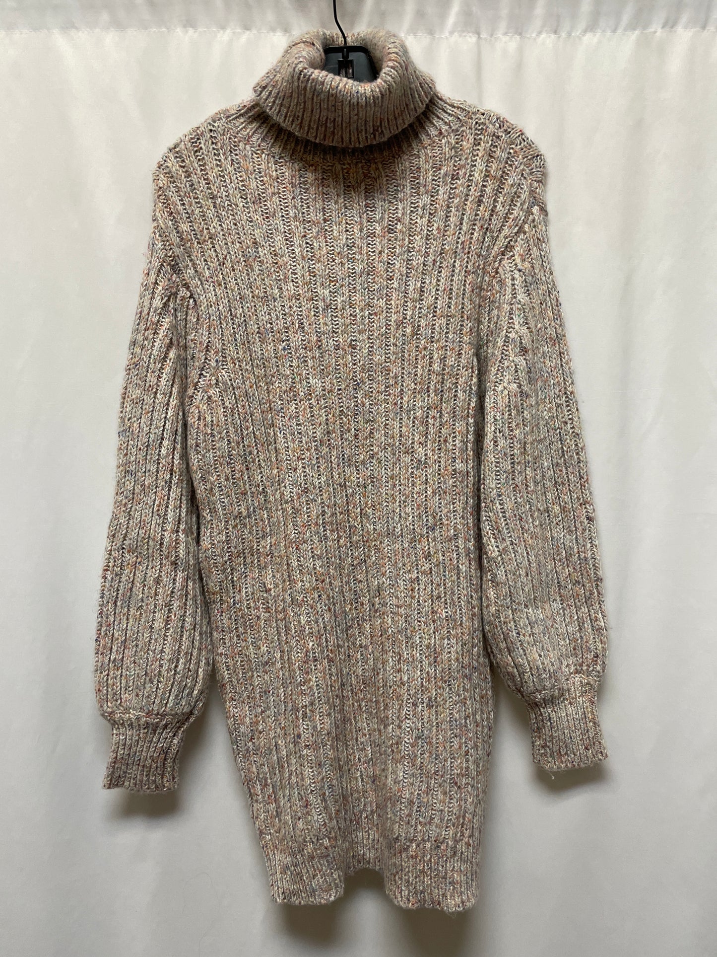 Sweater By Lush In Cream, Size: M