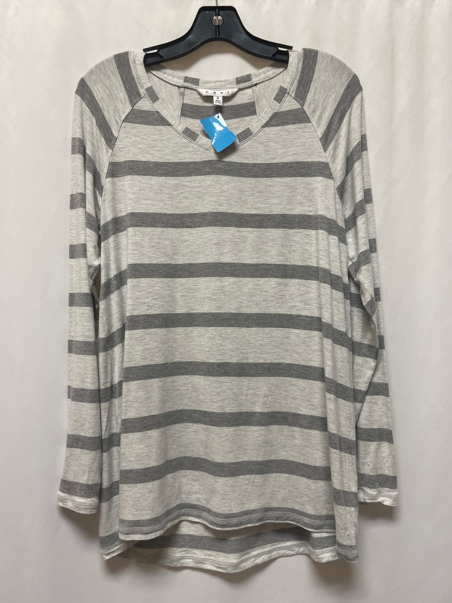 Top Long Sleeve By Cabi In Grey, Size: S