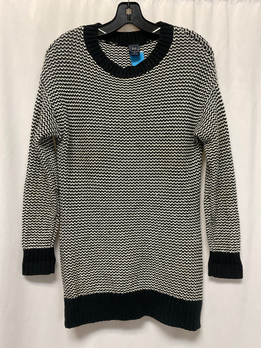 Sweater By Gap In Black & White, Size: Xs