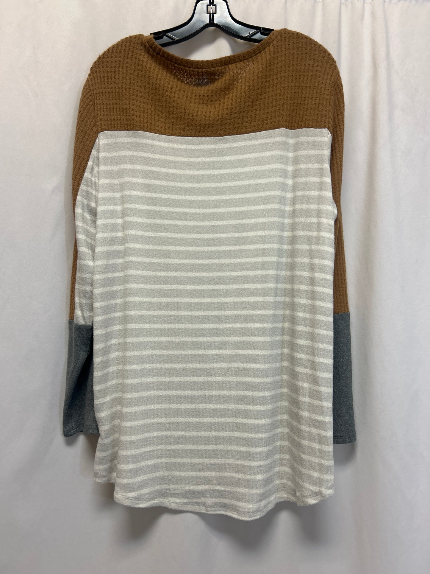 Top Long Sleeve By Maurices In Brown, Size: XXL