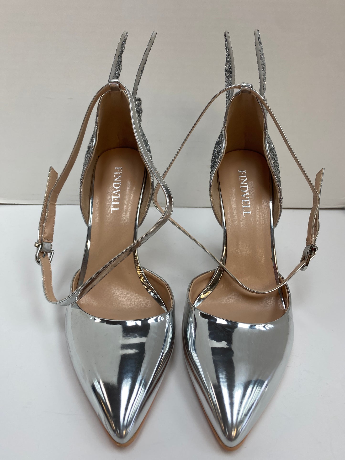 Shoes Heels Stiletto By Clothes Mentor In Silver, Size: 8.5