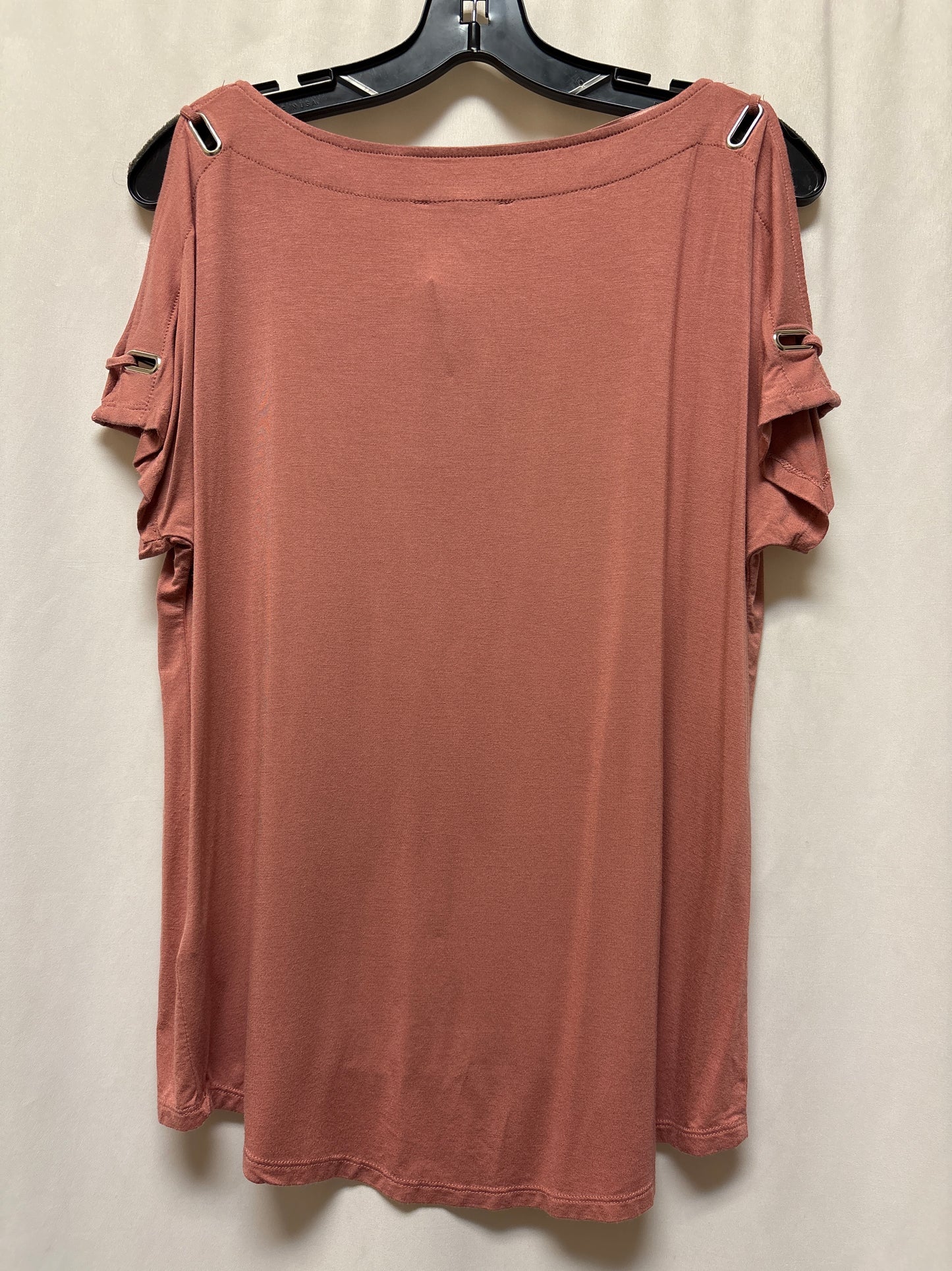 Top Short Sleeve By Cable And Gauge In Pink, Size: M