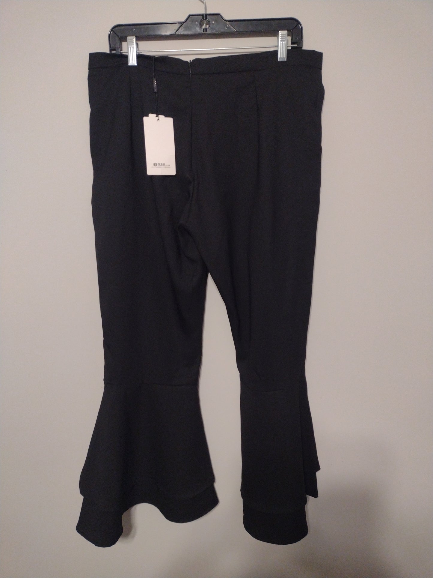 Pants Ankle By Clothes Mentor  Size: 18