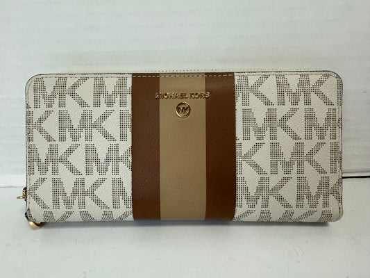 Wallet Designer By Michael Kors  Size: Large