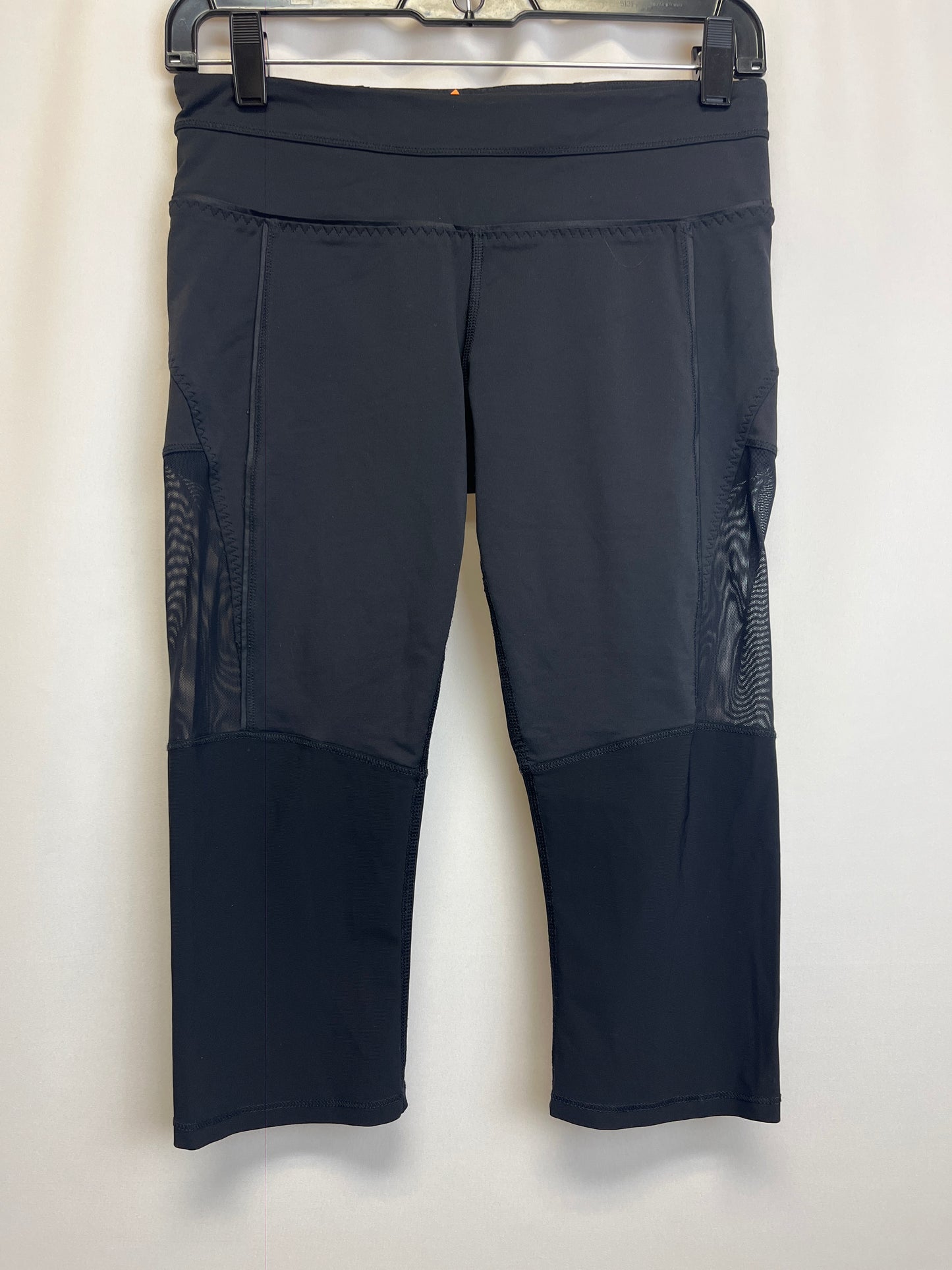 Athletic Leggings Capris By Lululemon  Size: 6