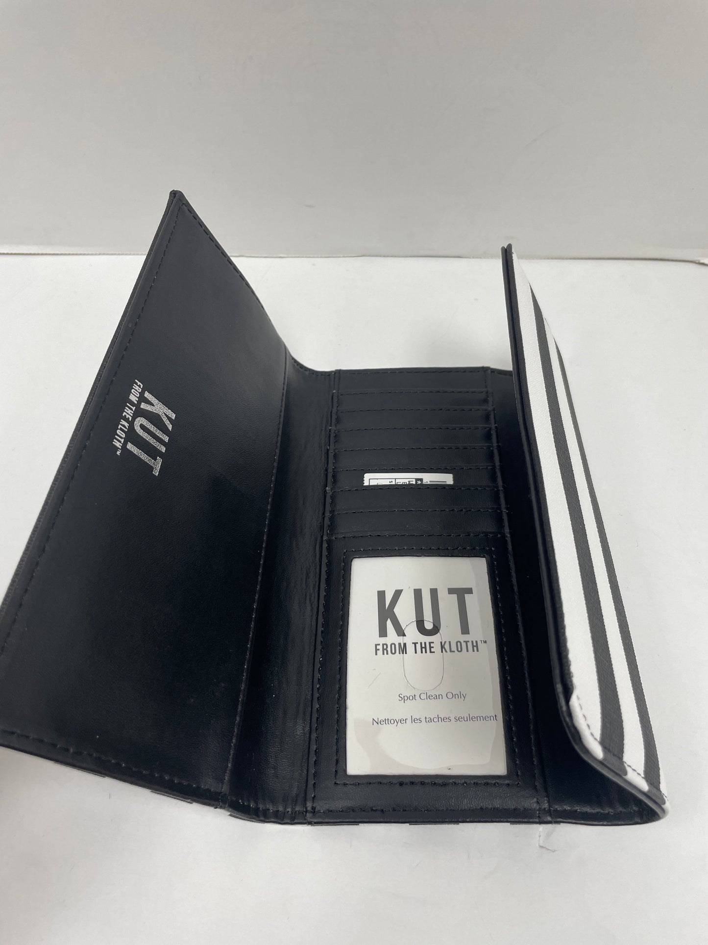 Wallet By Kut  Size: Large