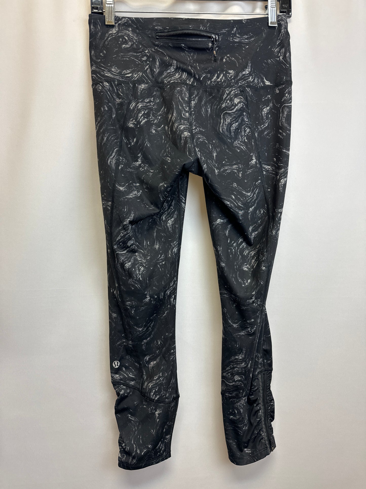 Athletic Leggings By Lululemon  Size: 6