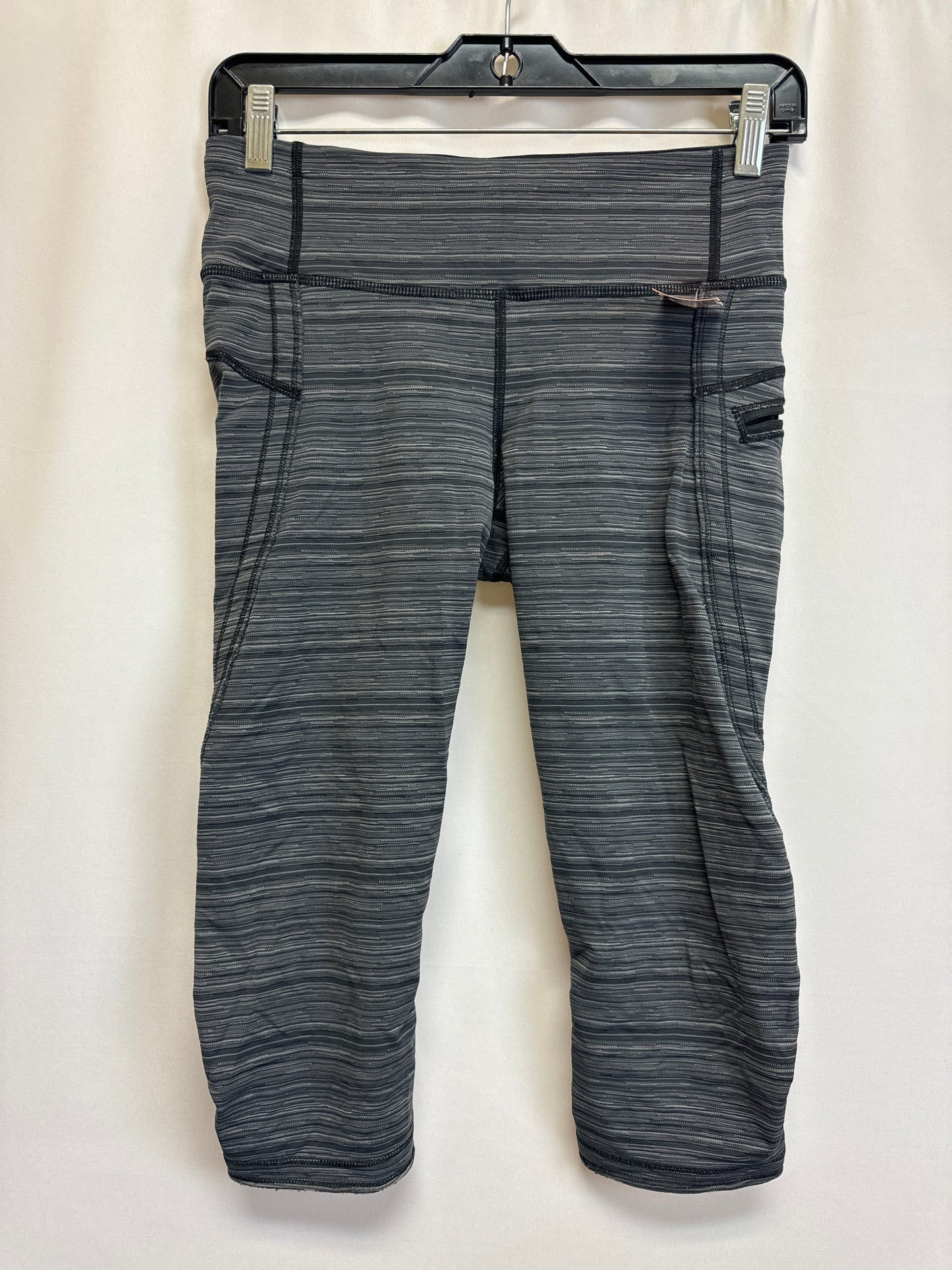 Athletic Leggings Capris By Lululemon  Size: 6