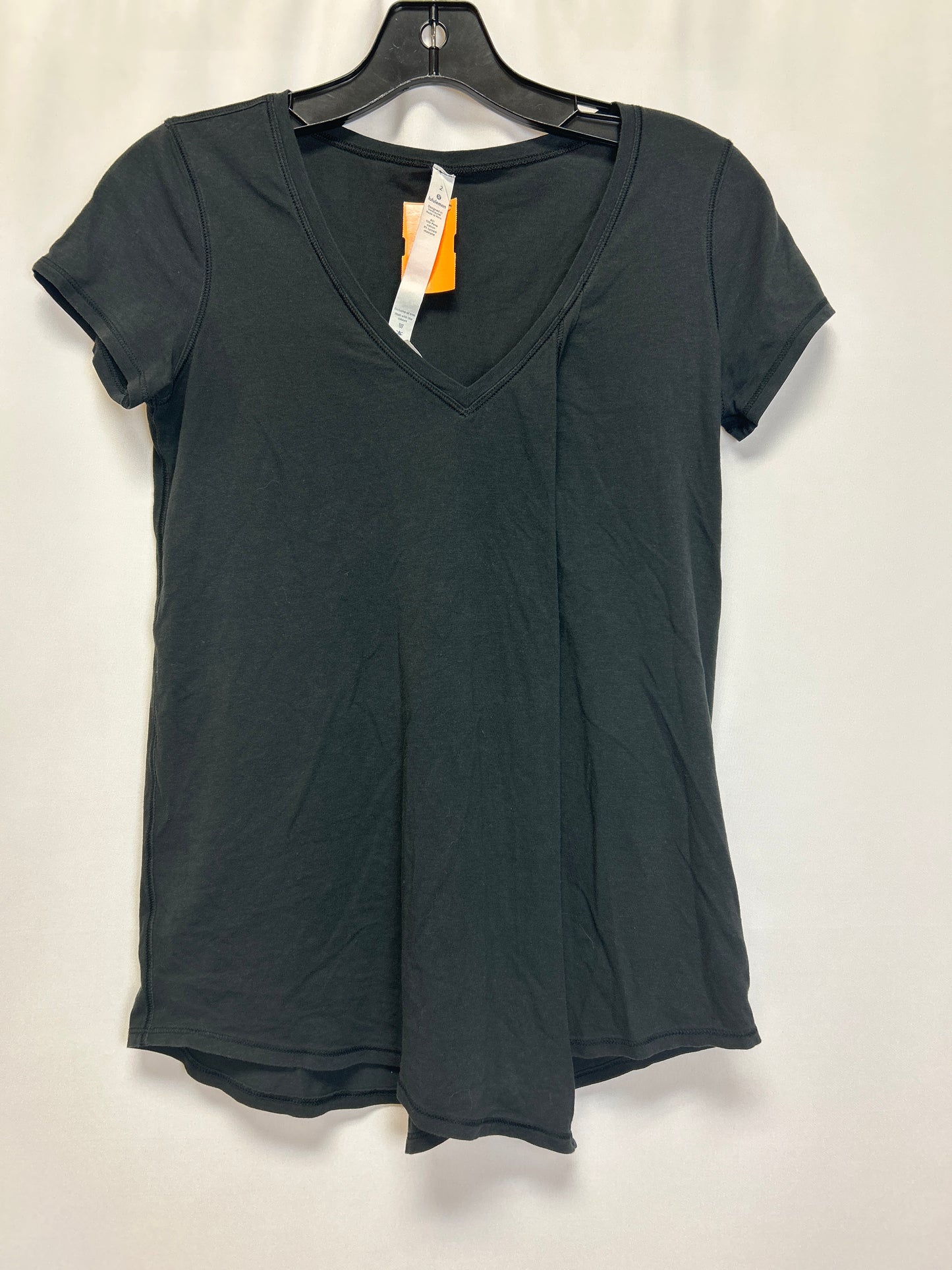 Athletic Top Short Sleeve By Lululemon  Size: 2