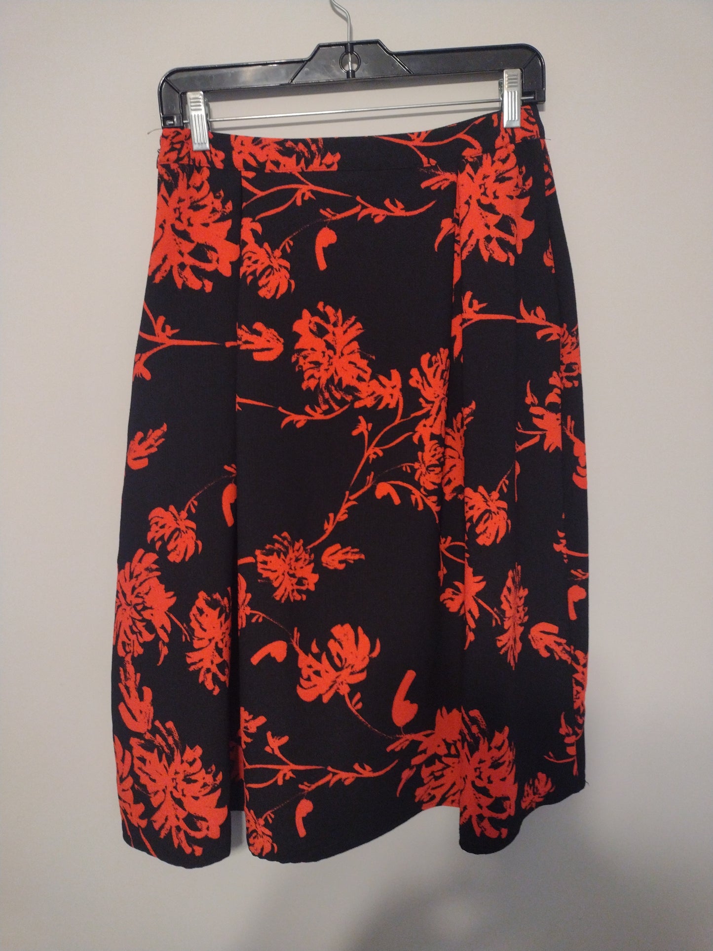 Skirt Midi By Who What Wear  Size: 2