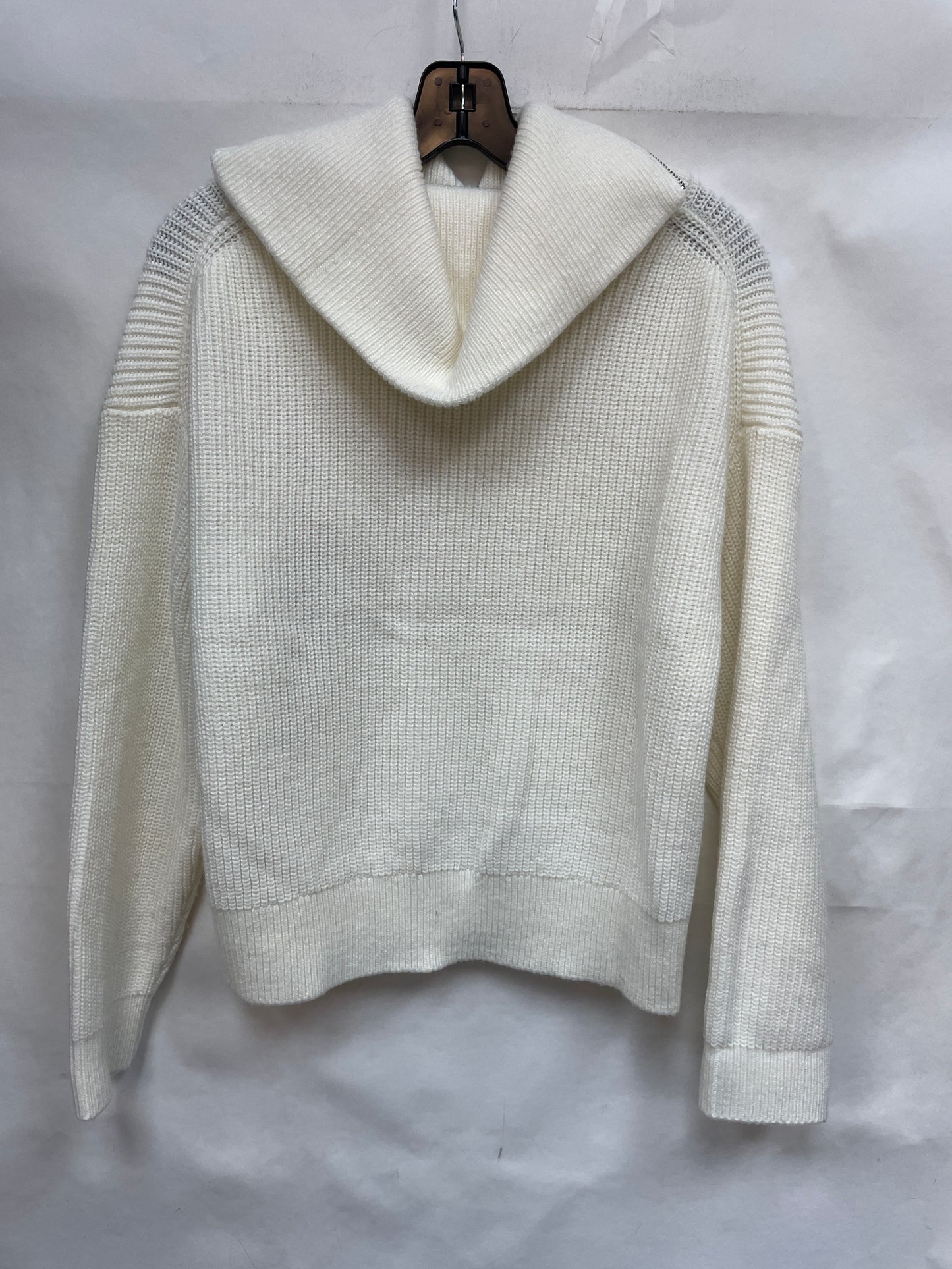 Sweater By Forever 21  Size: M