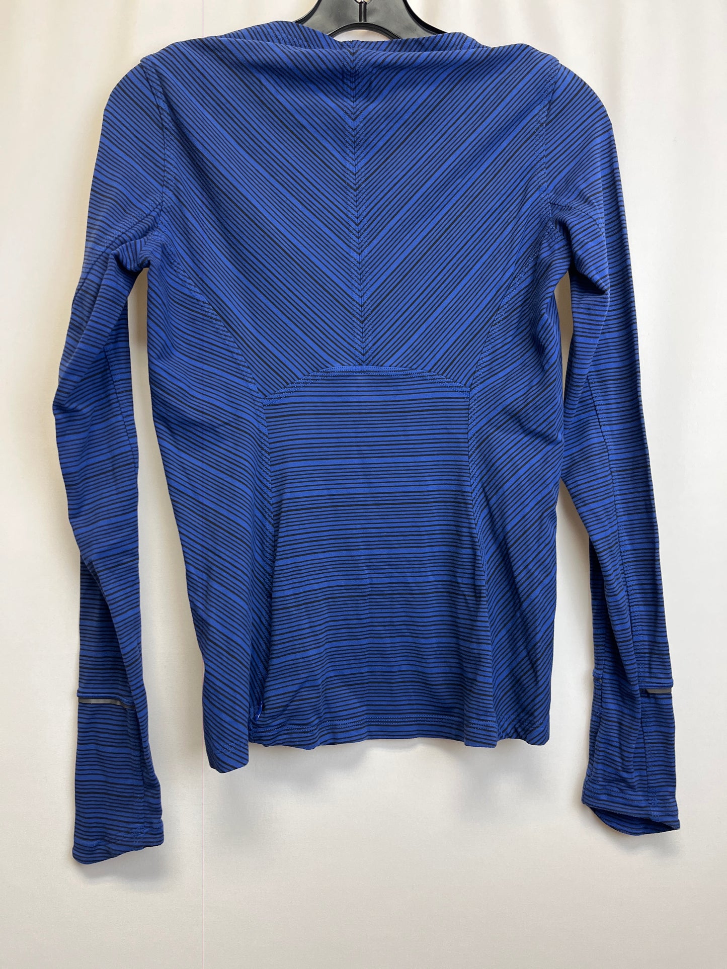 Athletic Sweatshirt Crewneck By Lululemon Size: 6