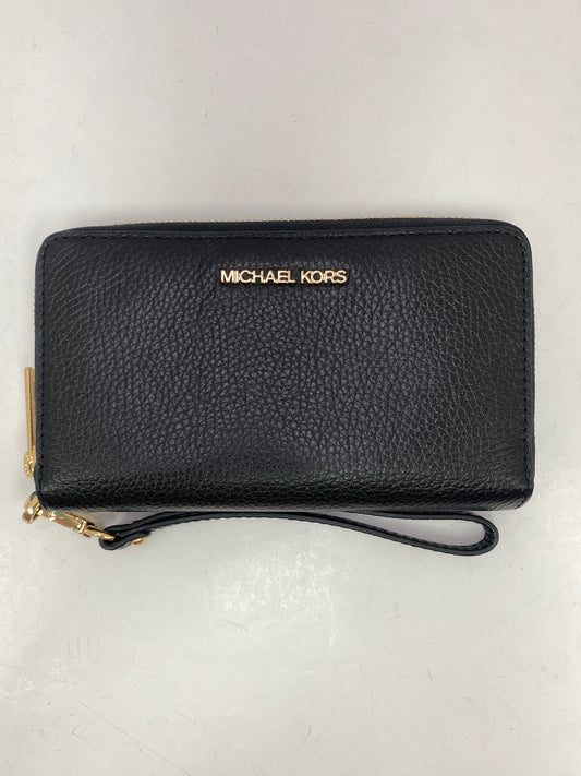 Wallet Designer By Michael Kors  Size: Large