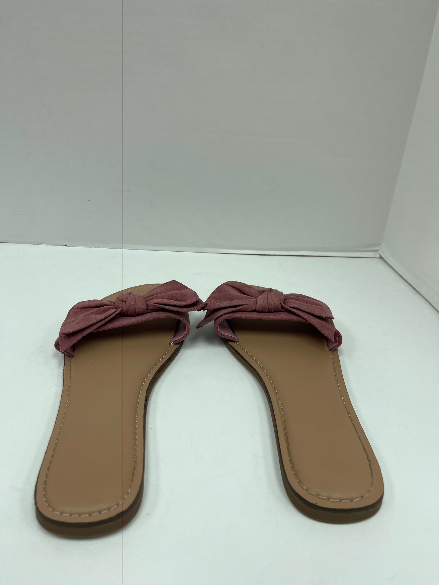 Sandals Flats By Time And Tru  Size: 6